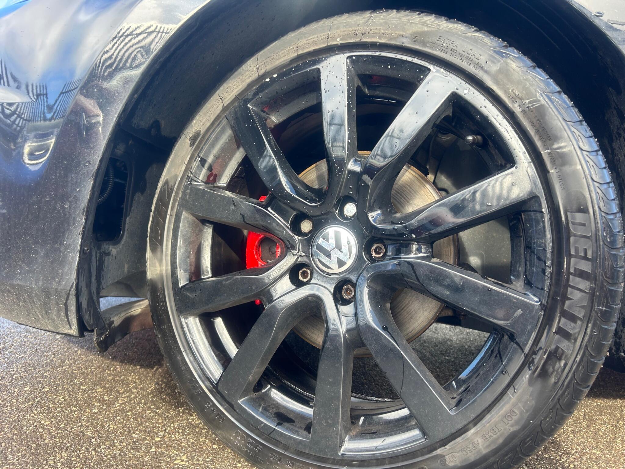 Volkswagen Golf - Image 35