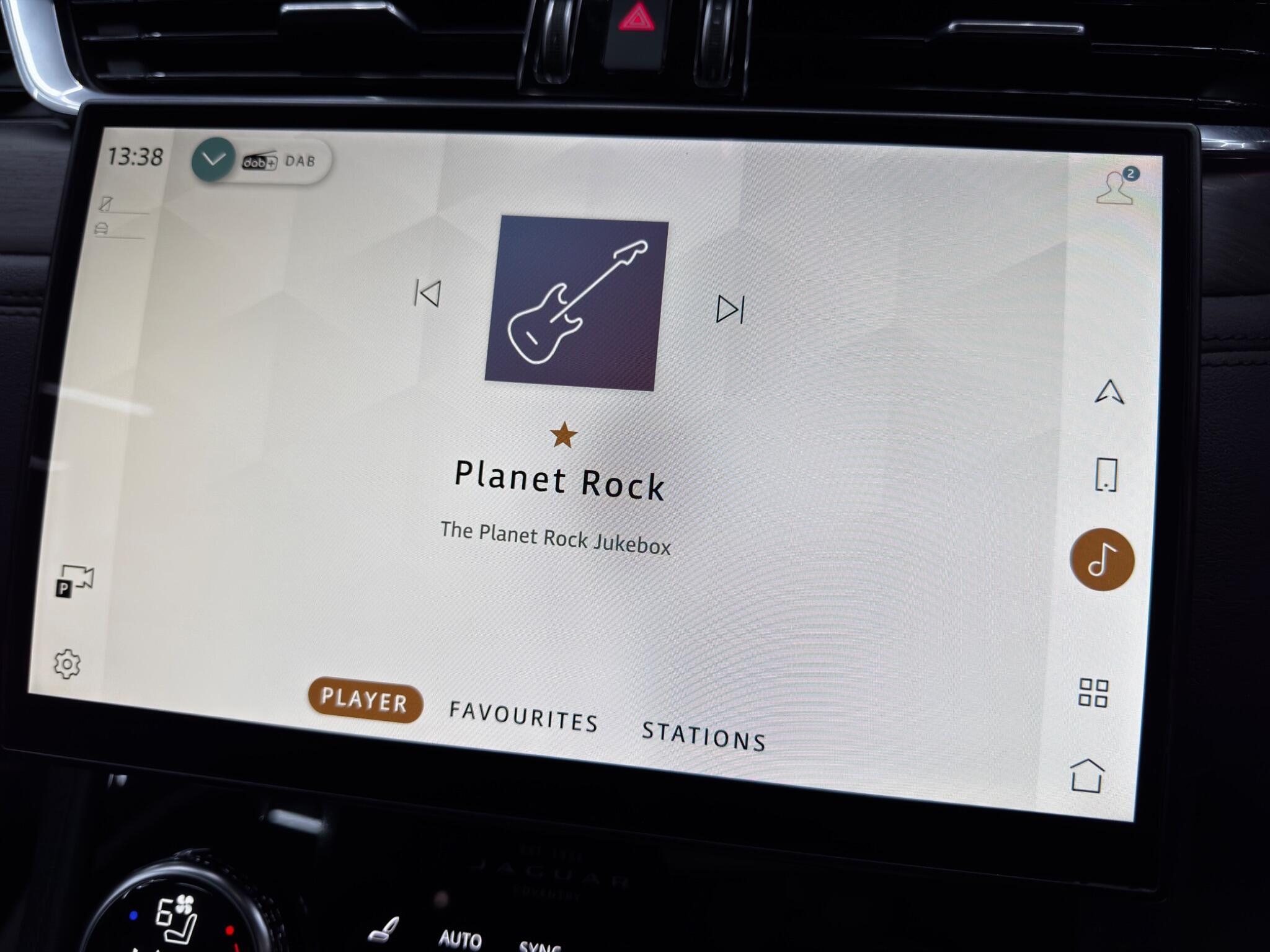 Jaguar F-Pace - Image 33