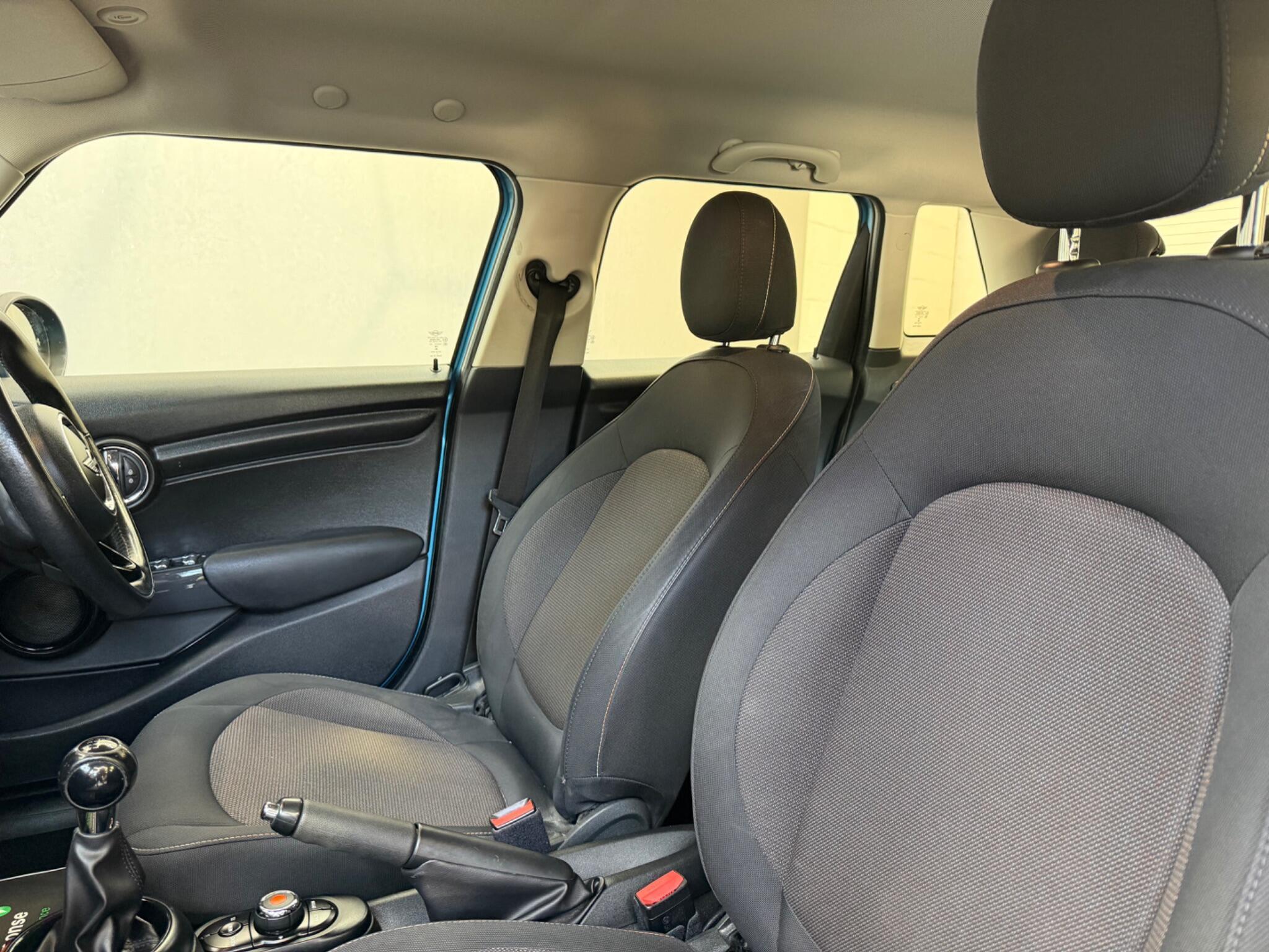 MINI Hatch - Image 16
