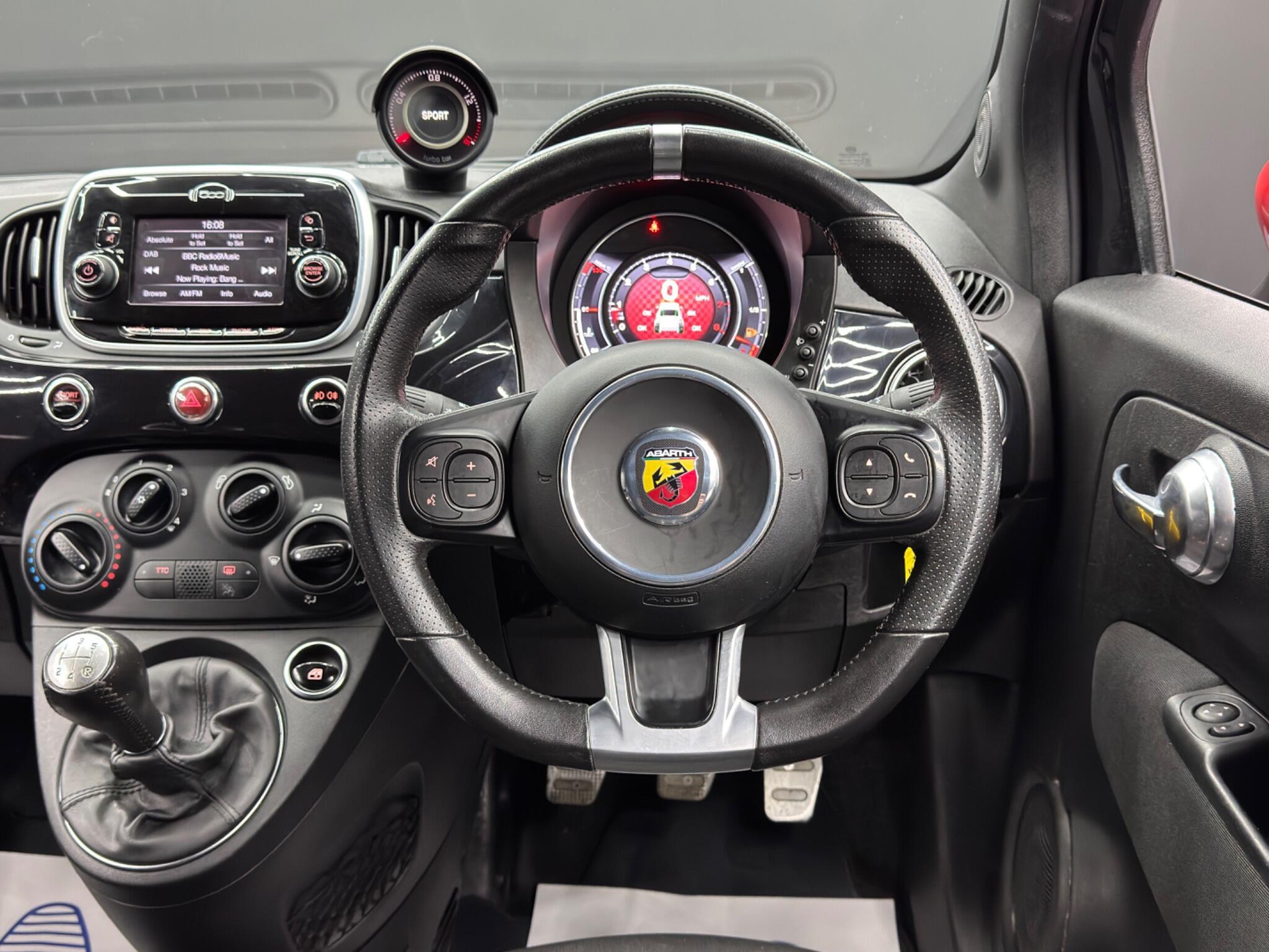 Abarth 595 - Image 16