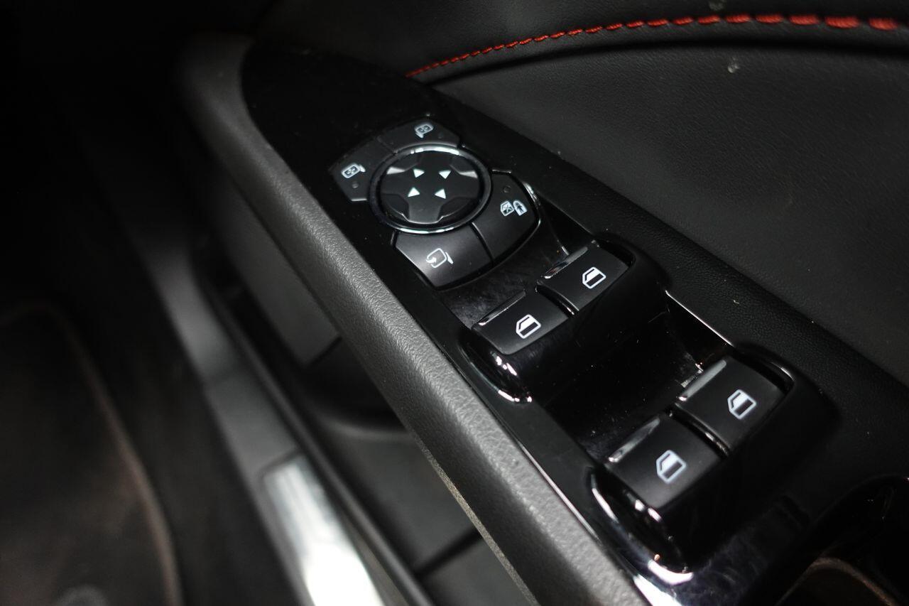 Ford Mondeo - Image 47