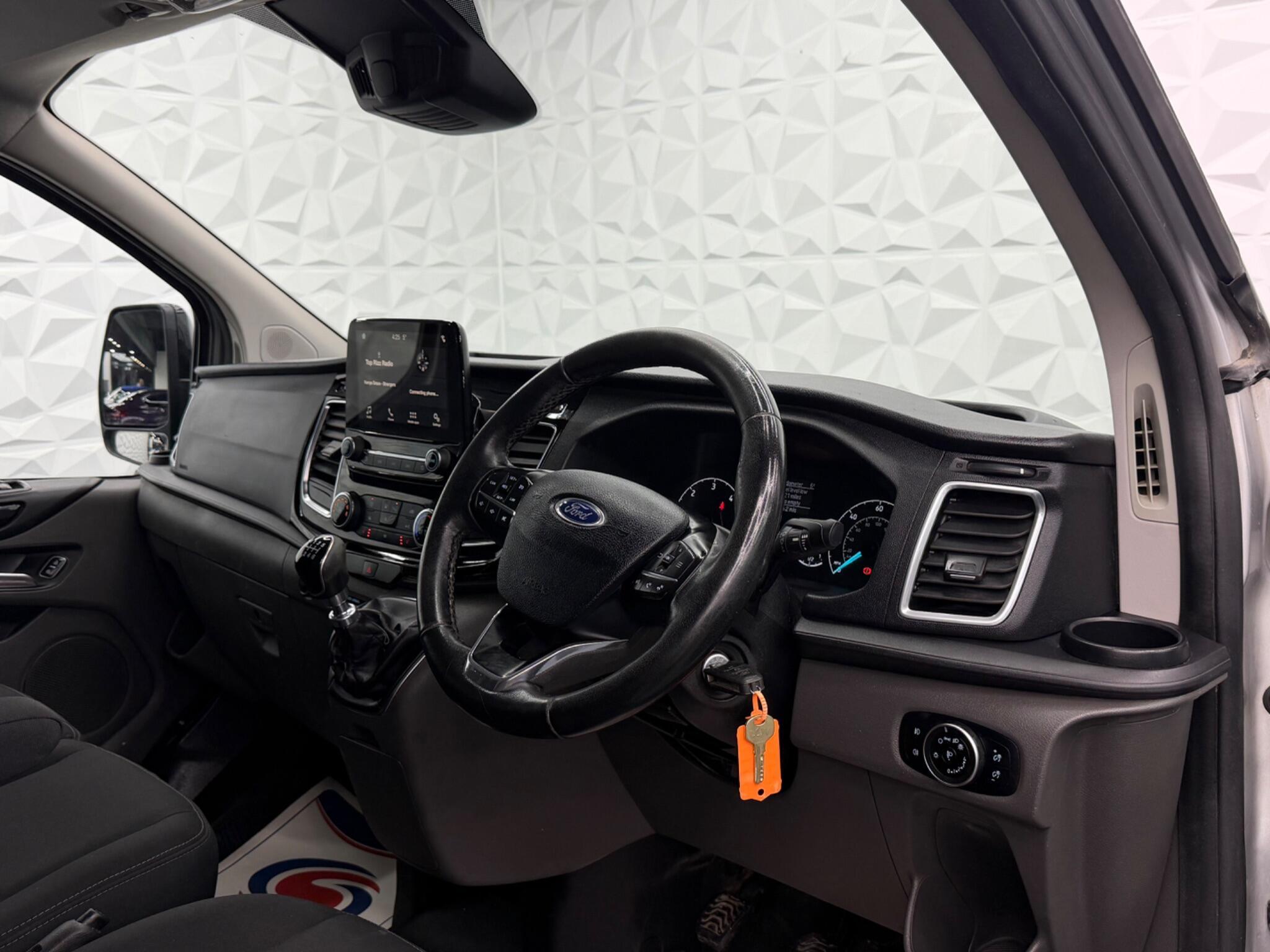 Ford Transit Custom - Image 12