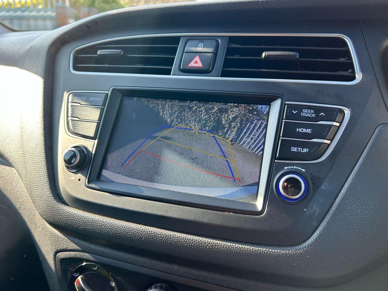 Hyundai i20 - Image 8