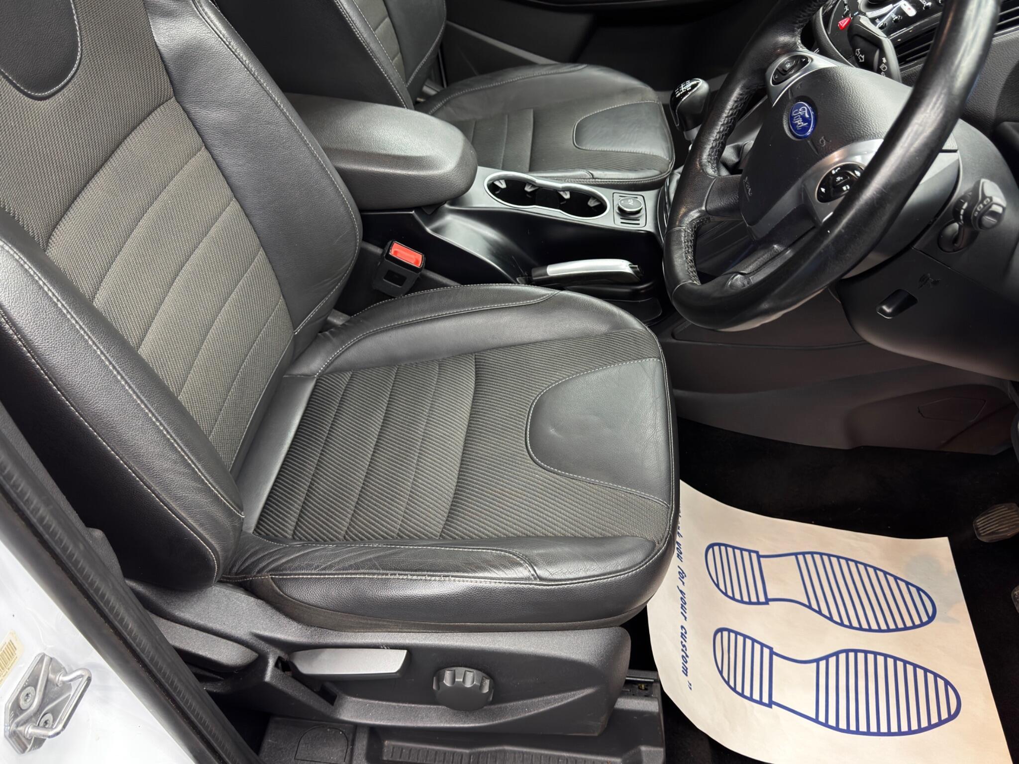 Ford Kuga - Image 13