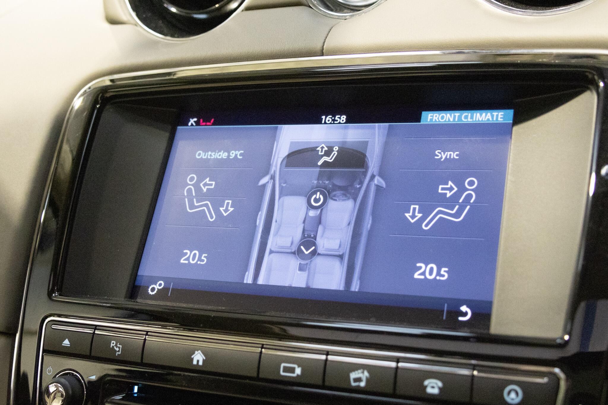 Jaguar XJ - Image 38