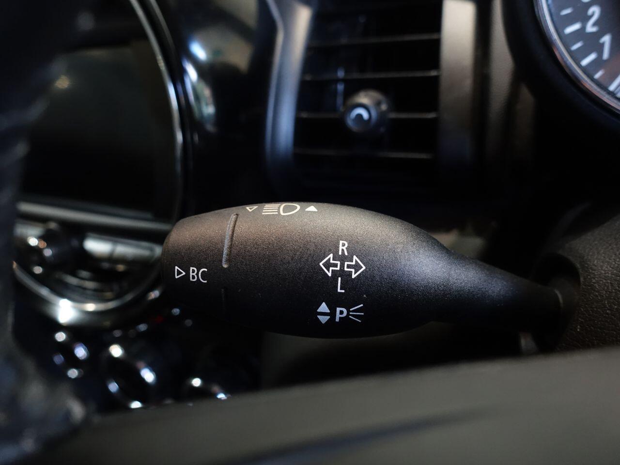 MINI Hatch - Image 19