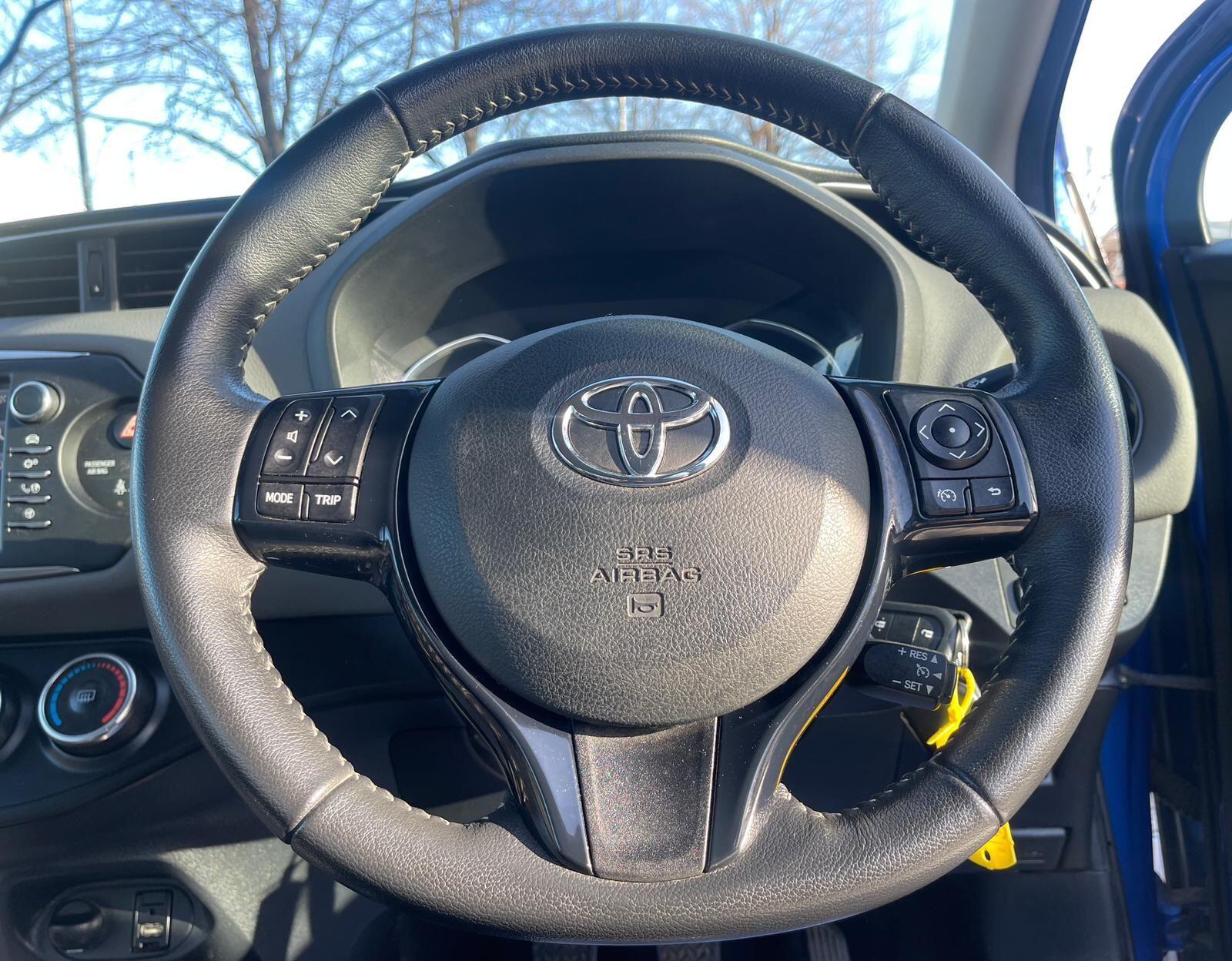 Toyota Yaris - Image 48