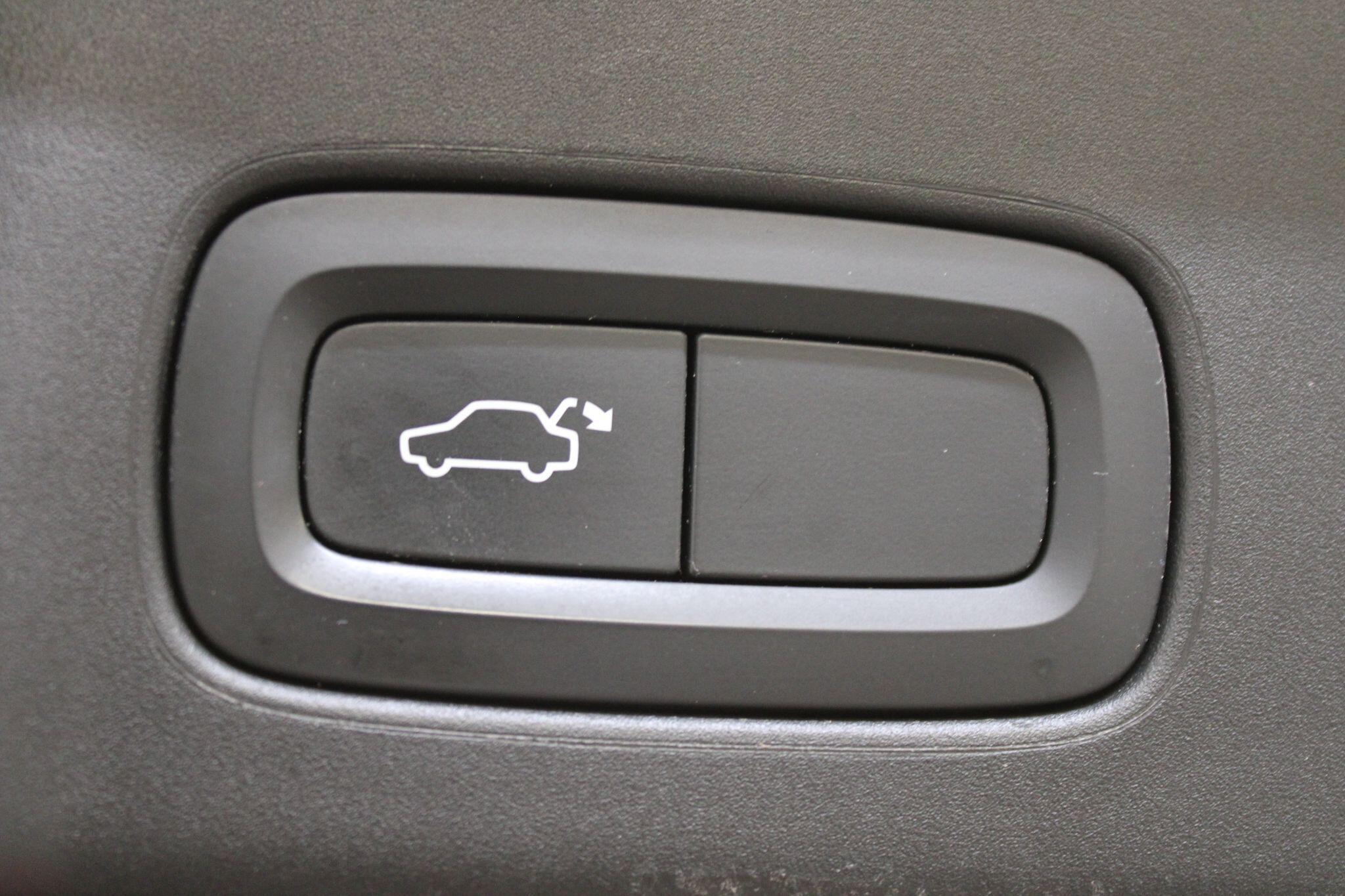 Volvo V90 - Image 17