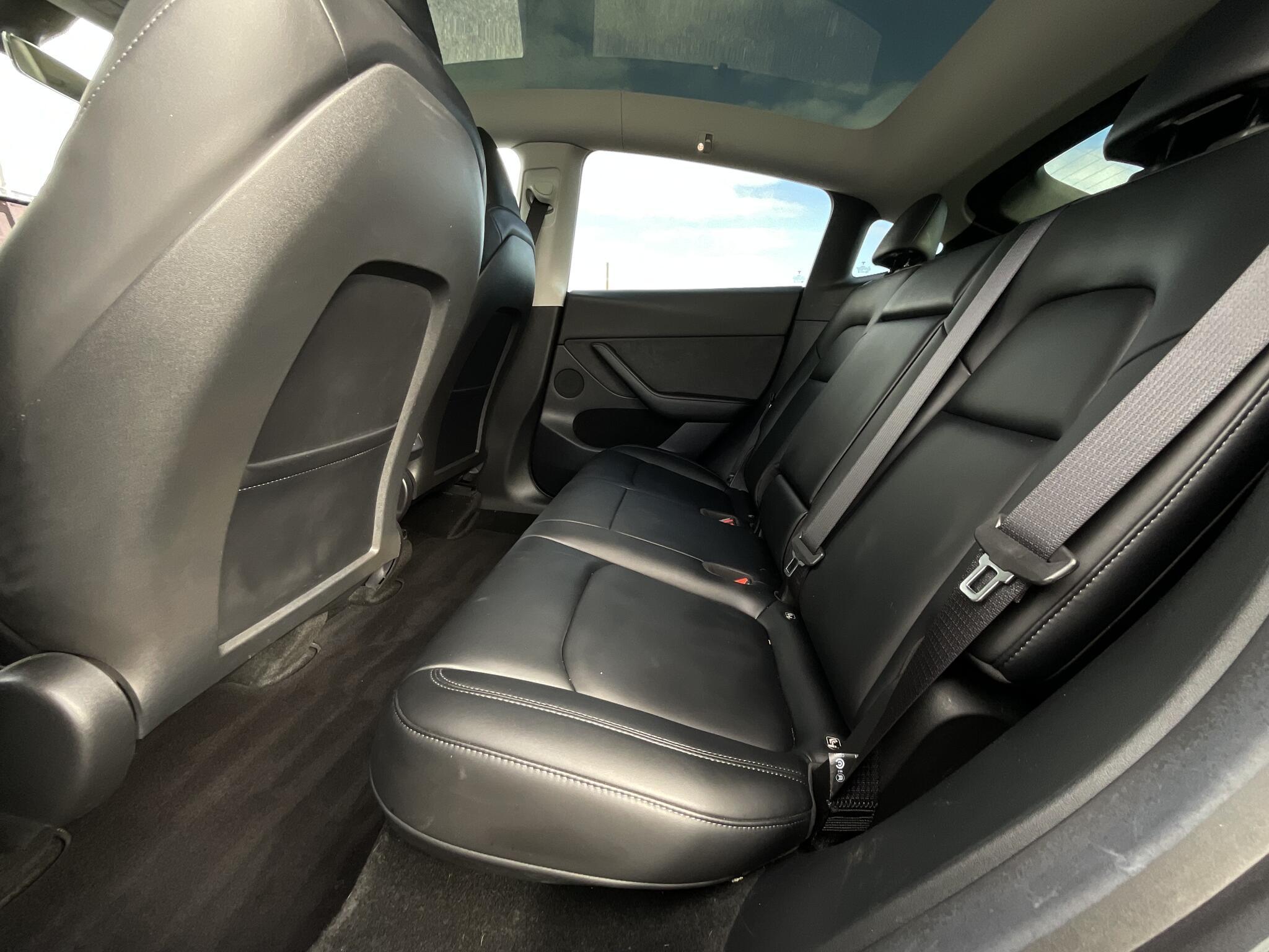Tesla Model Y - Image 16