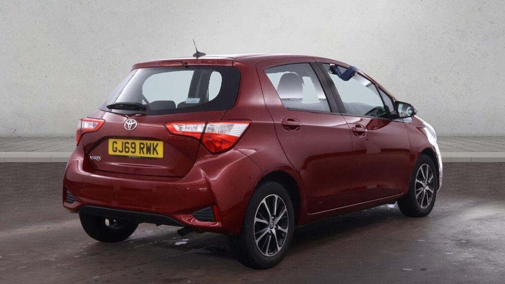 Toyota Yaris - Image 7