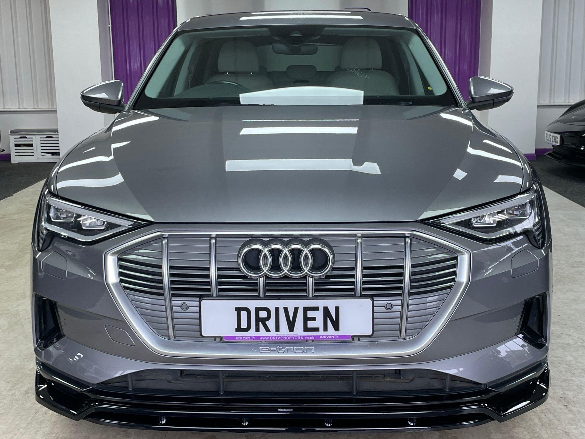 Audi E-Tron - Image 7