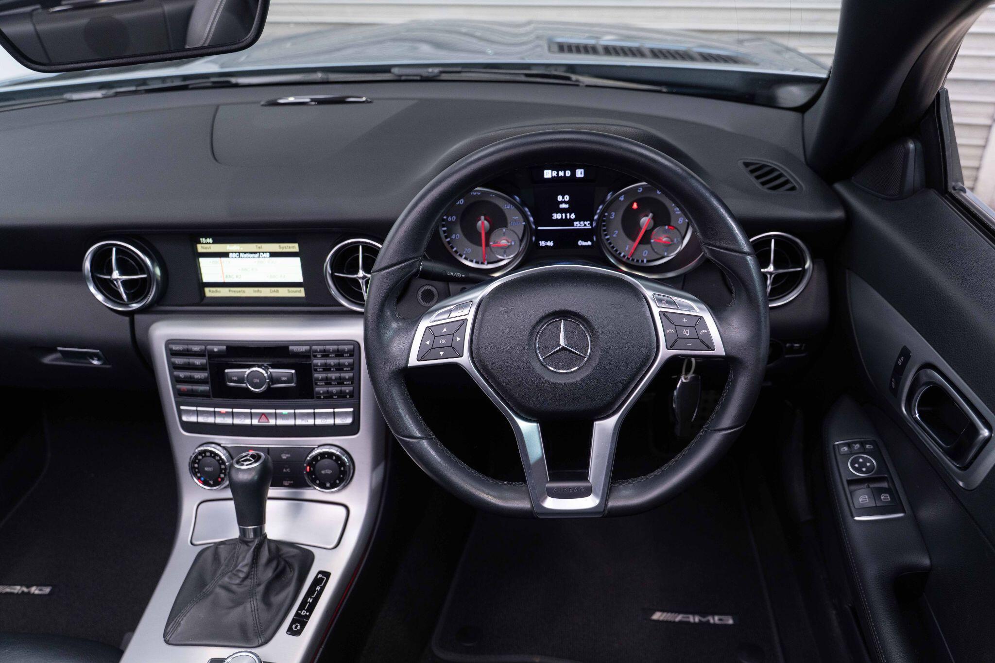 Mercedes SLK - Image 36