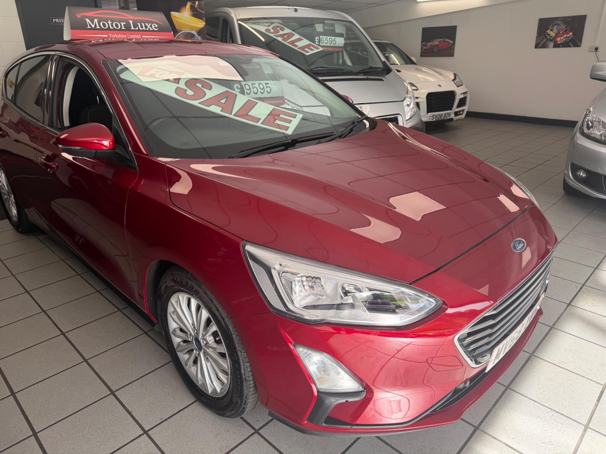 Ford Focus - Image 17