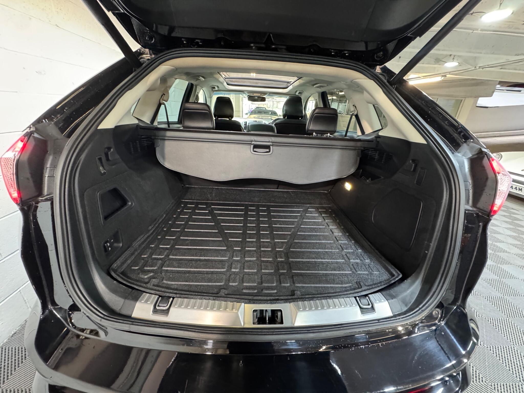 Ford Edge - Image 14