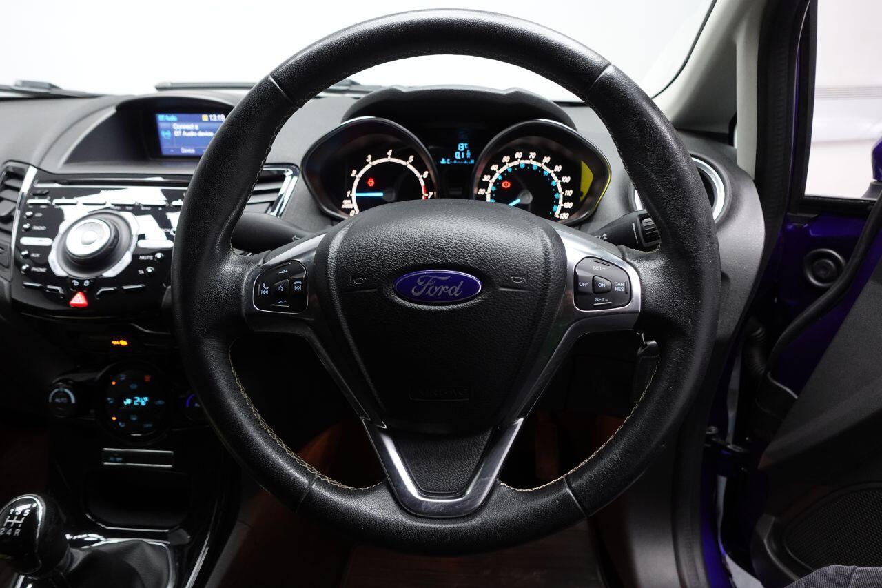 Ford Fiesta - Image 27