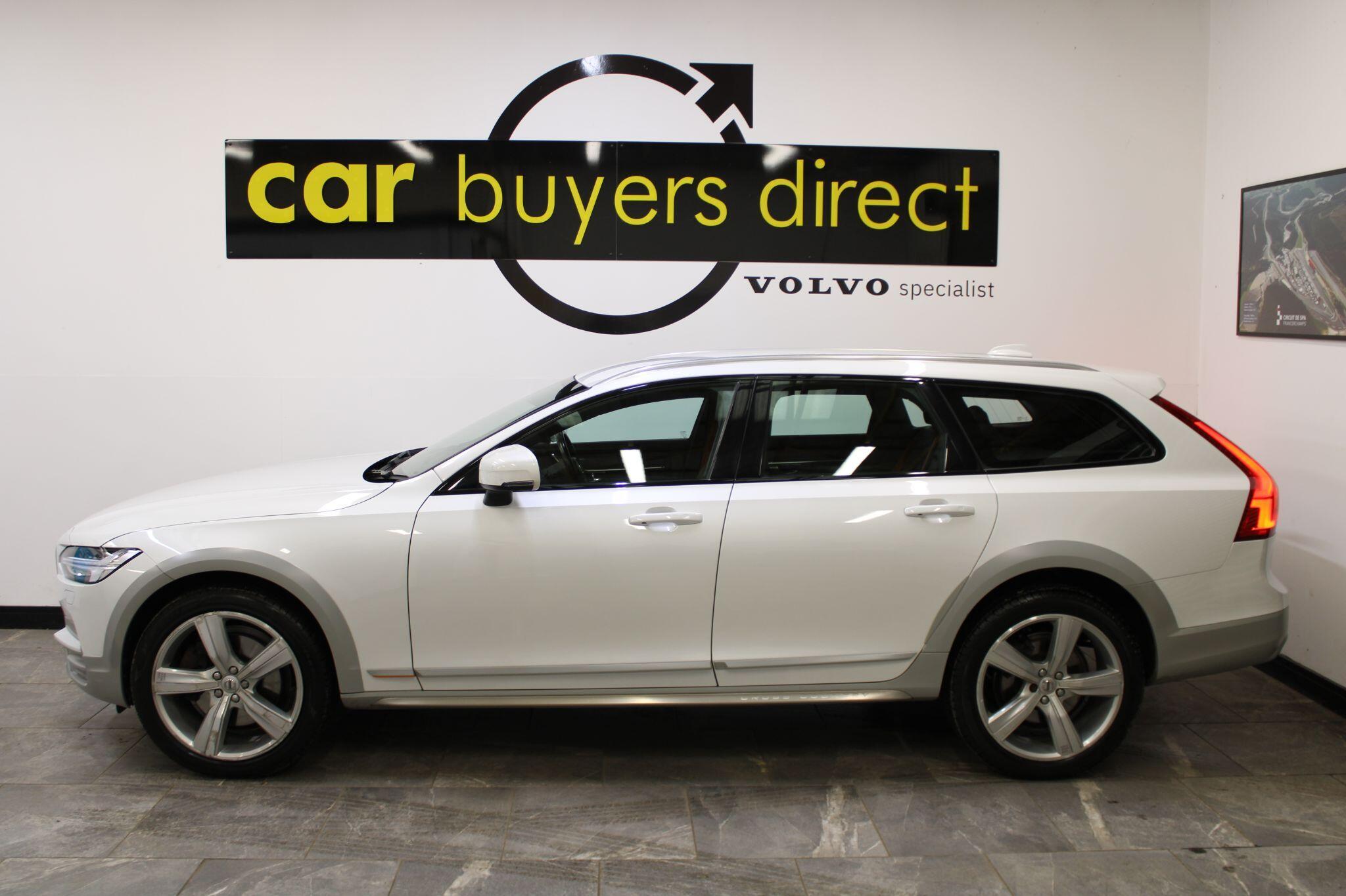 Volvo V90 CROSS COUNTRY - Image 22