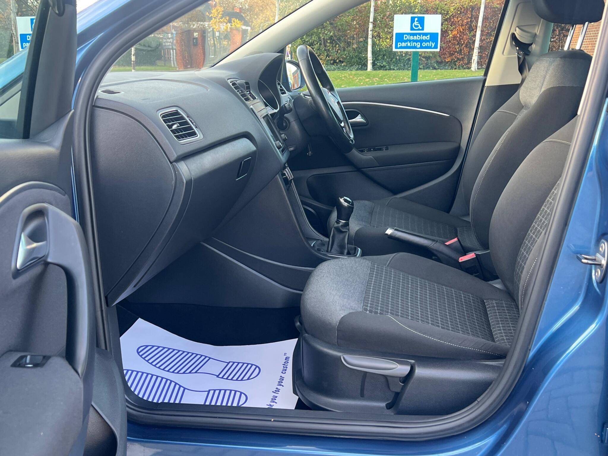 Volkswagen Polo - Image 10