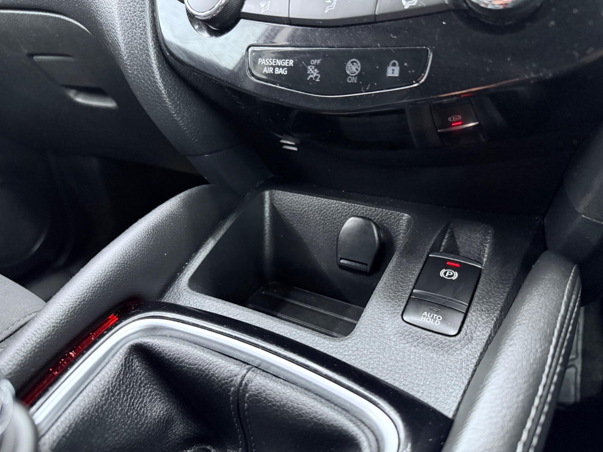 Nissan Qashqai - Image 35