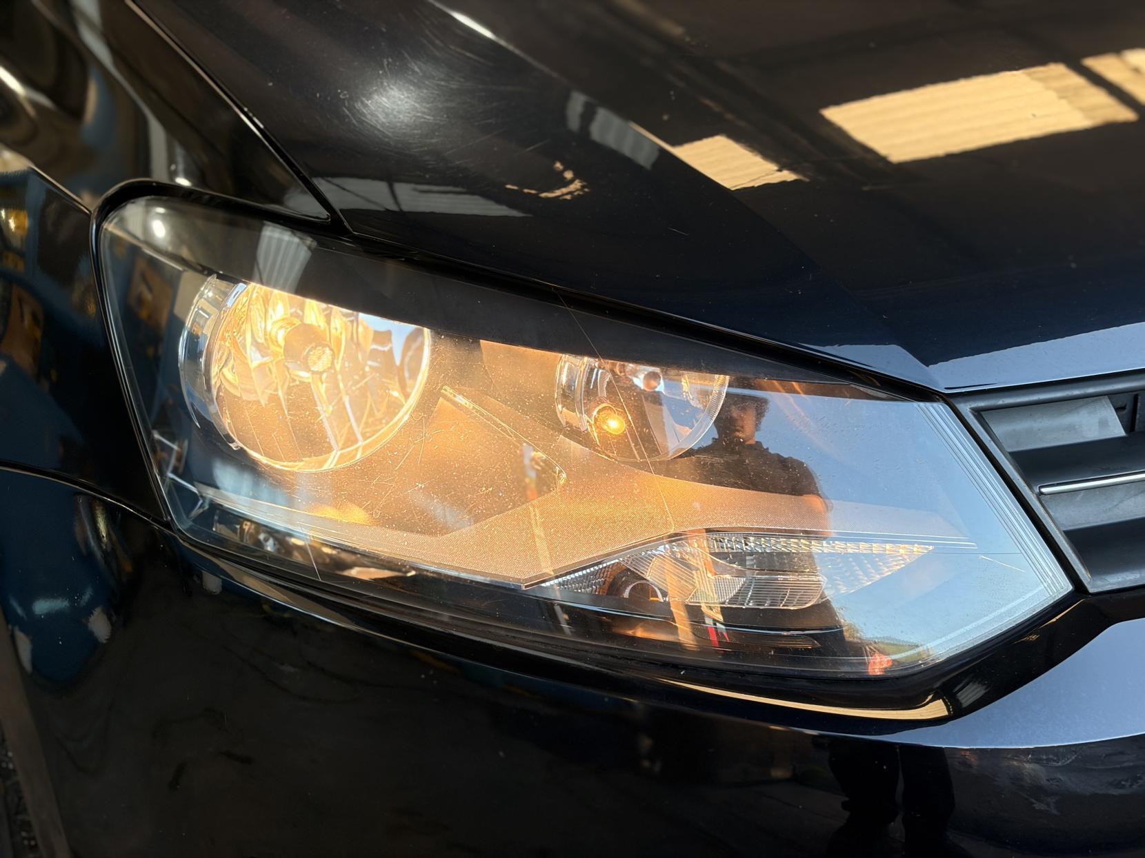 Volkswagen Polo - Image 8