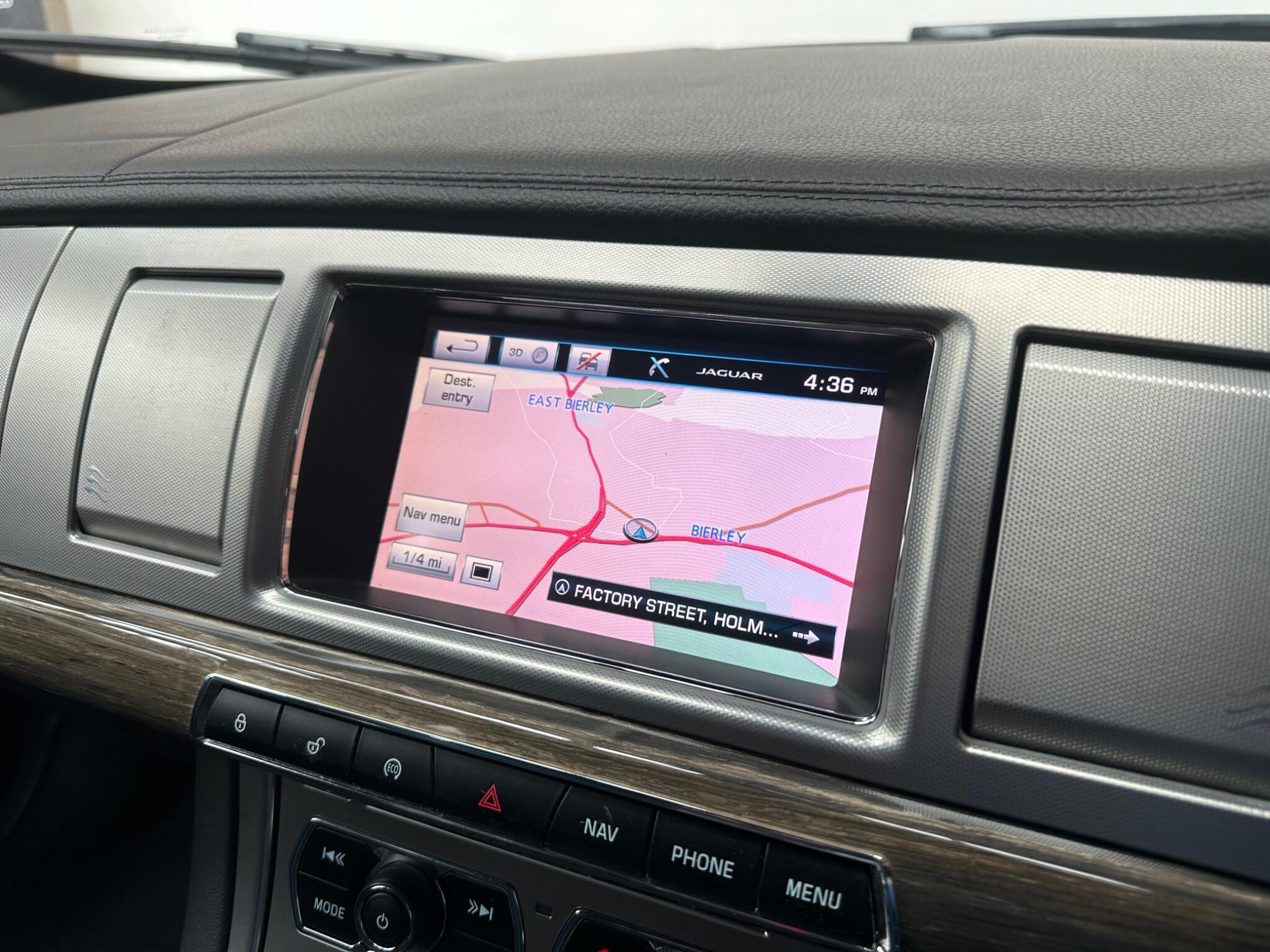Jaguar XF - Image 12