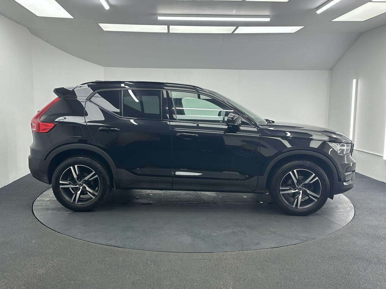 Volvo XC40 - Image 11