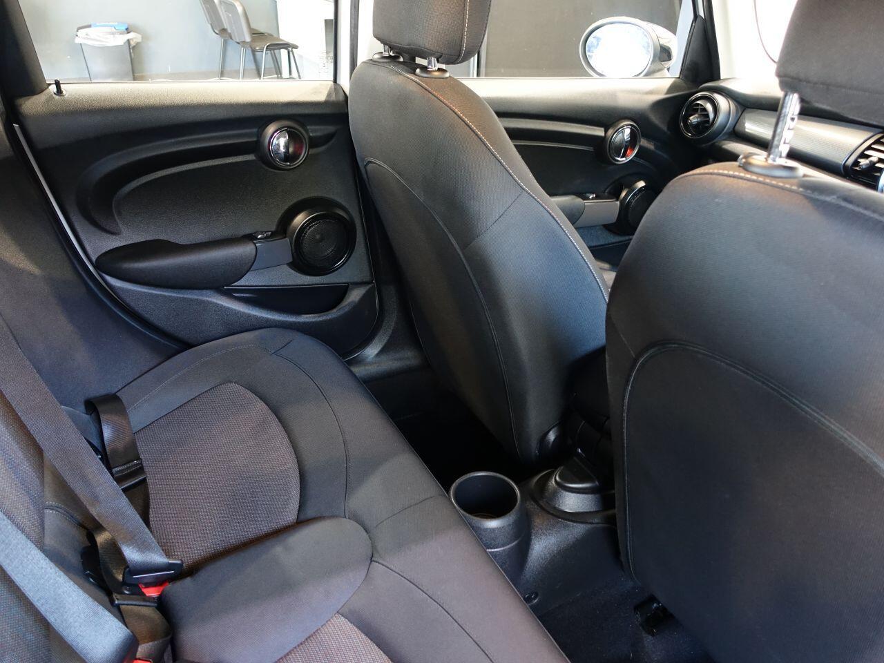 MINI Hatch - Image 15