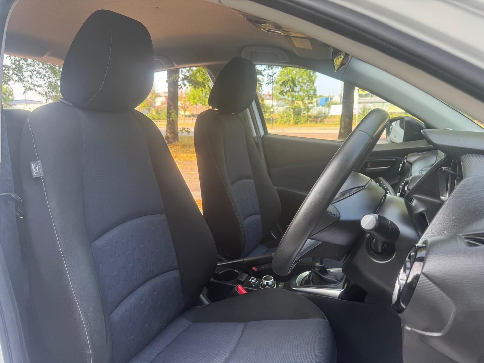 Mazda MAZDA2 - Image 13