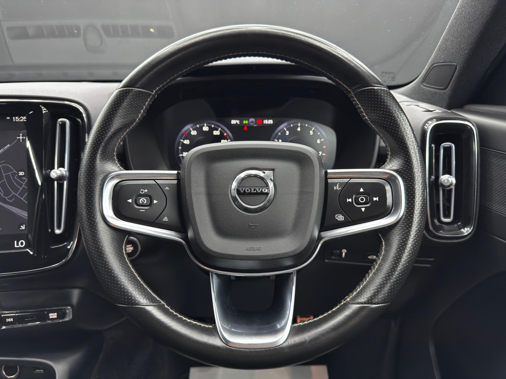 Volvo XC40 - Image 18