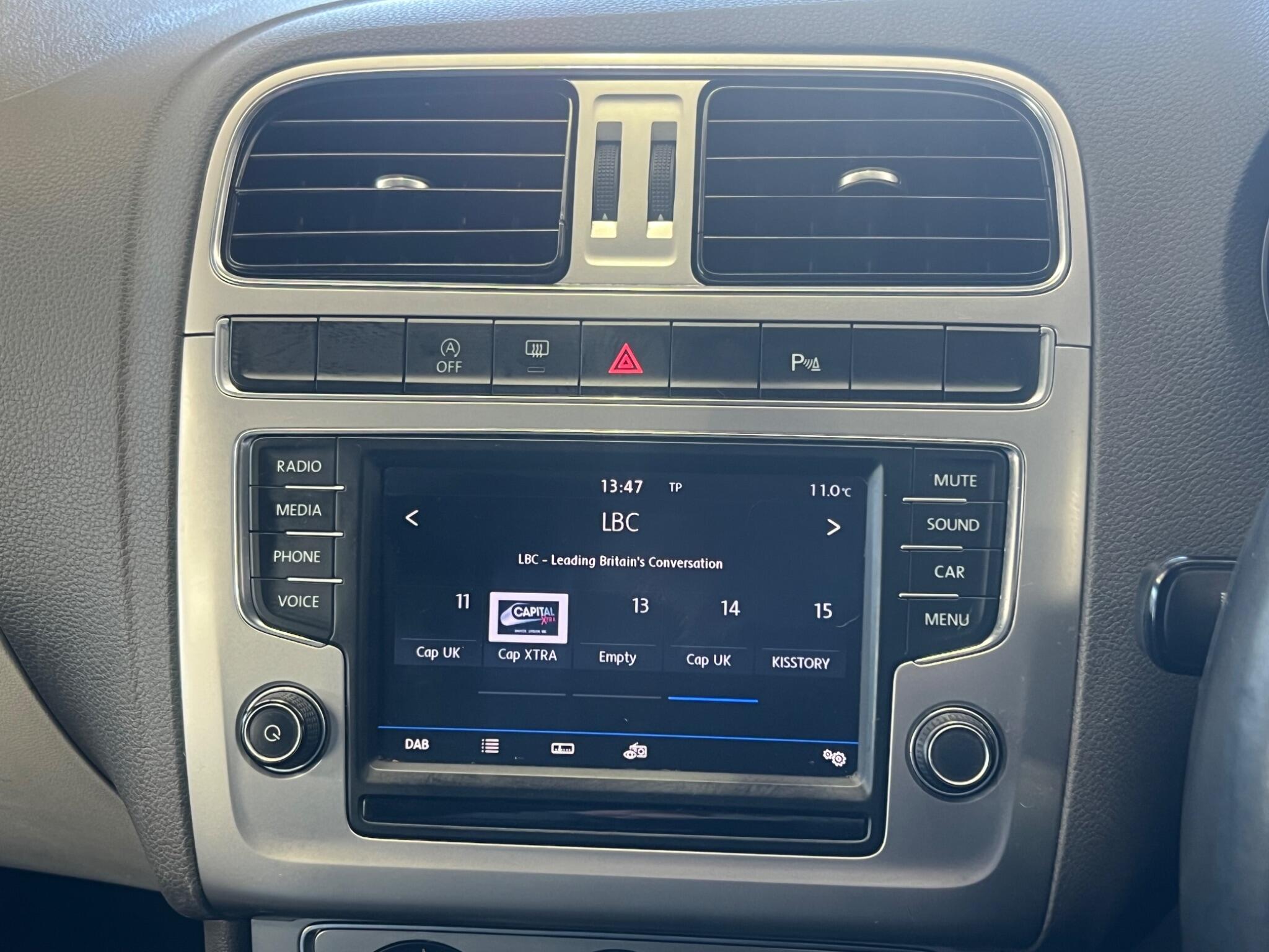 Volkswagen Polo - Image 22