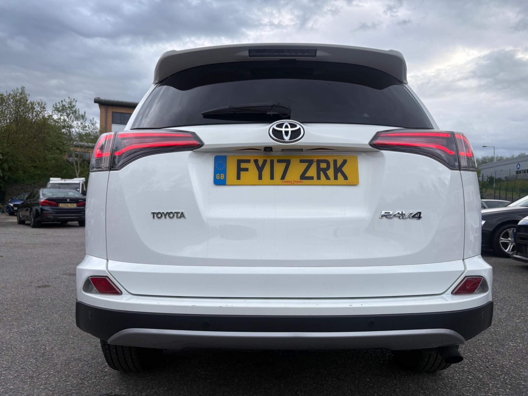 Toyota RAV4 - Image 15