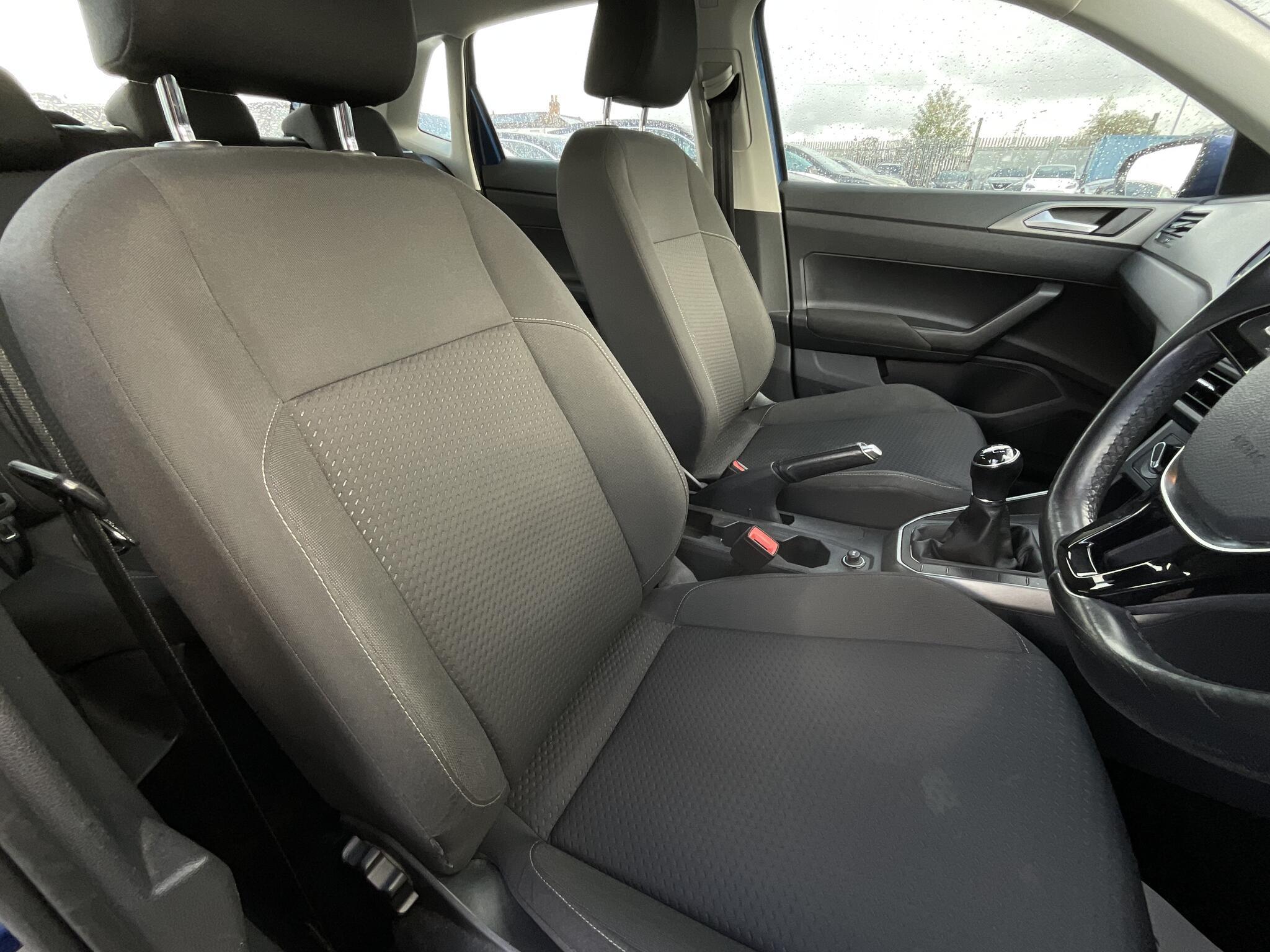 Volkswagen Polo - Image 8