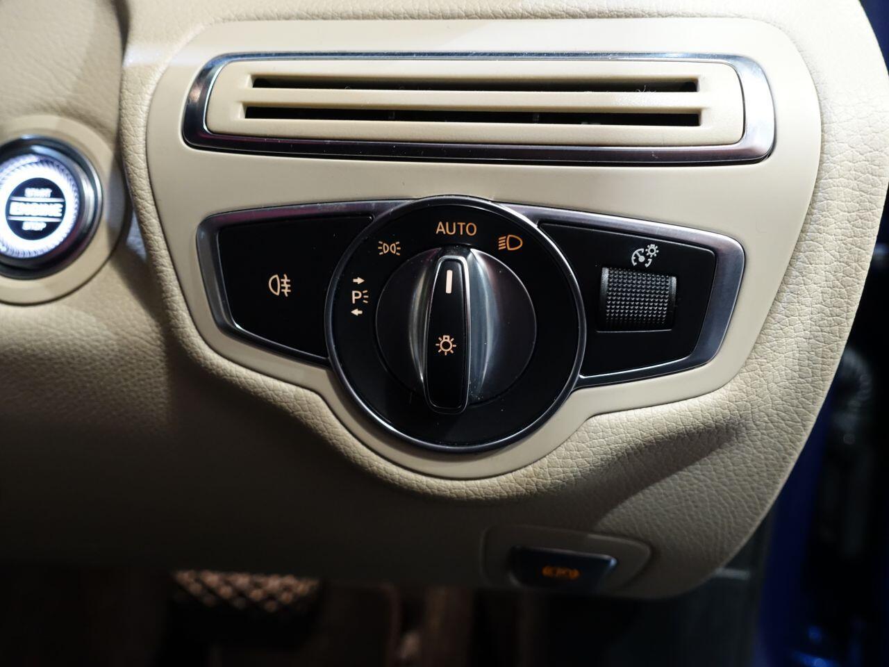 Mercedes-benz C-CLASS - Image 30