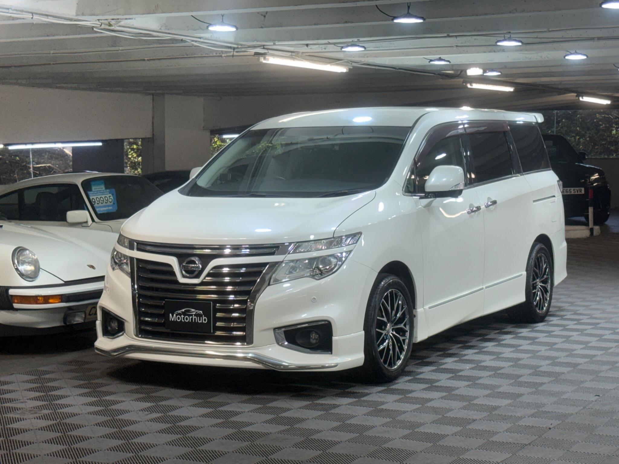 Nissan Elgrand - Image 7