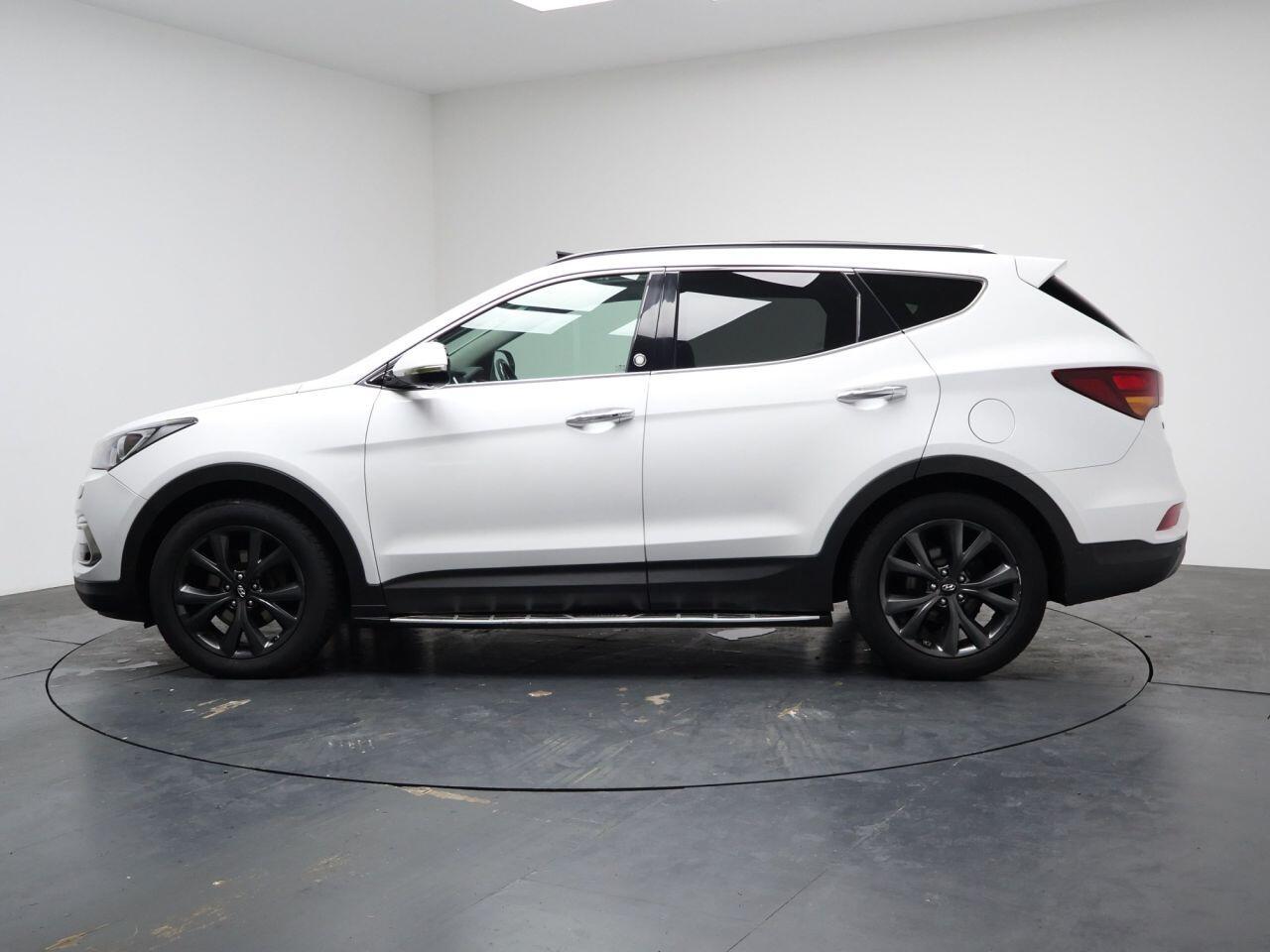 Hyundai Santa Fe - Image 8