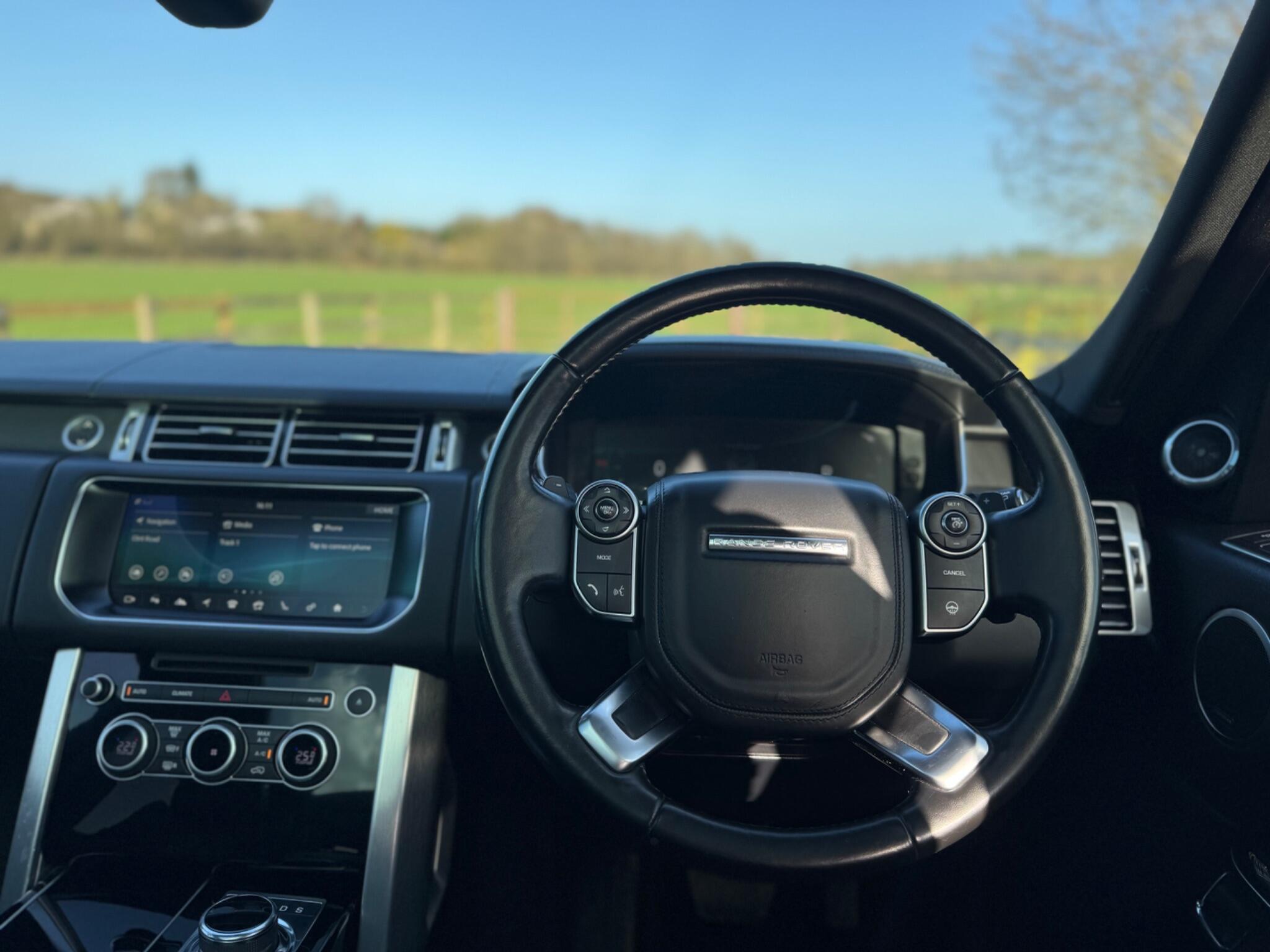 Land Rover Range Rover - Image 25