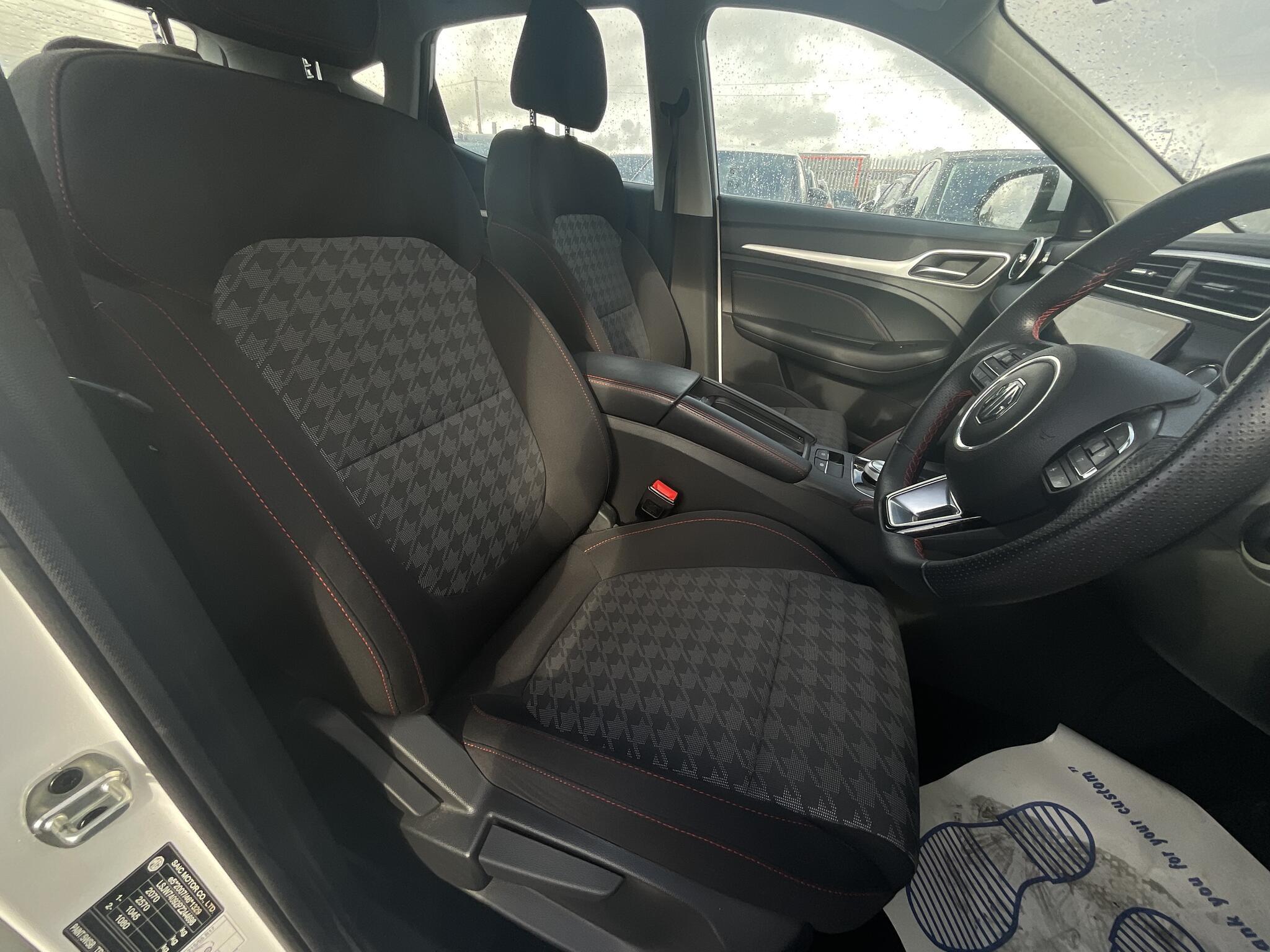 MG MG ZS - Image 8