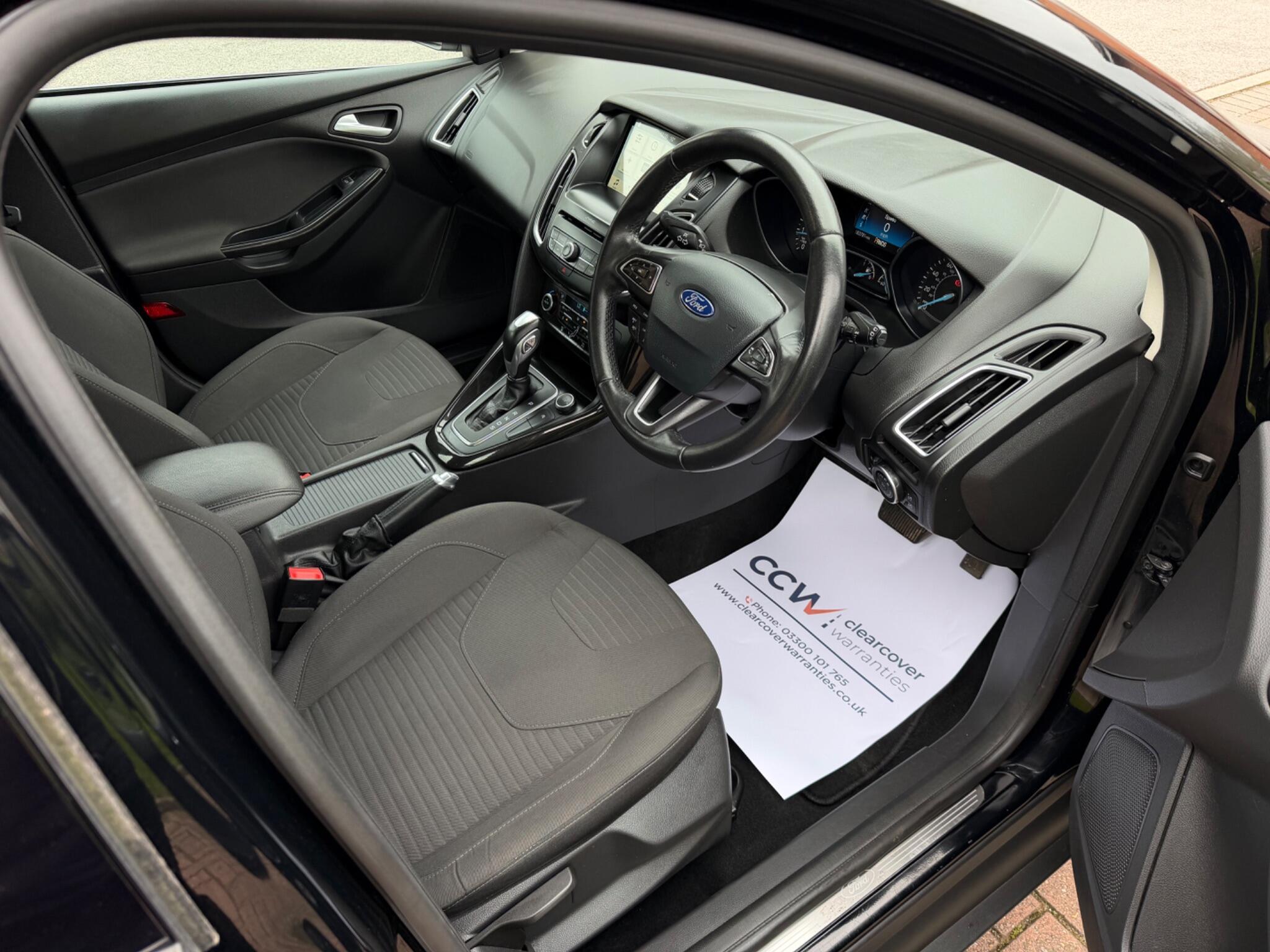 Ford Focus - Image 29