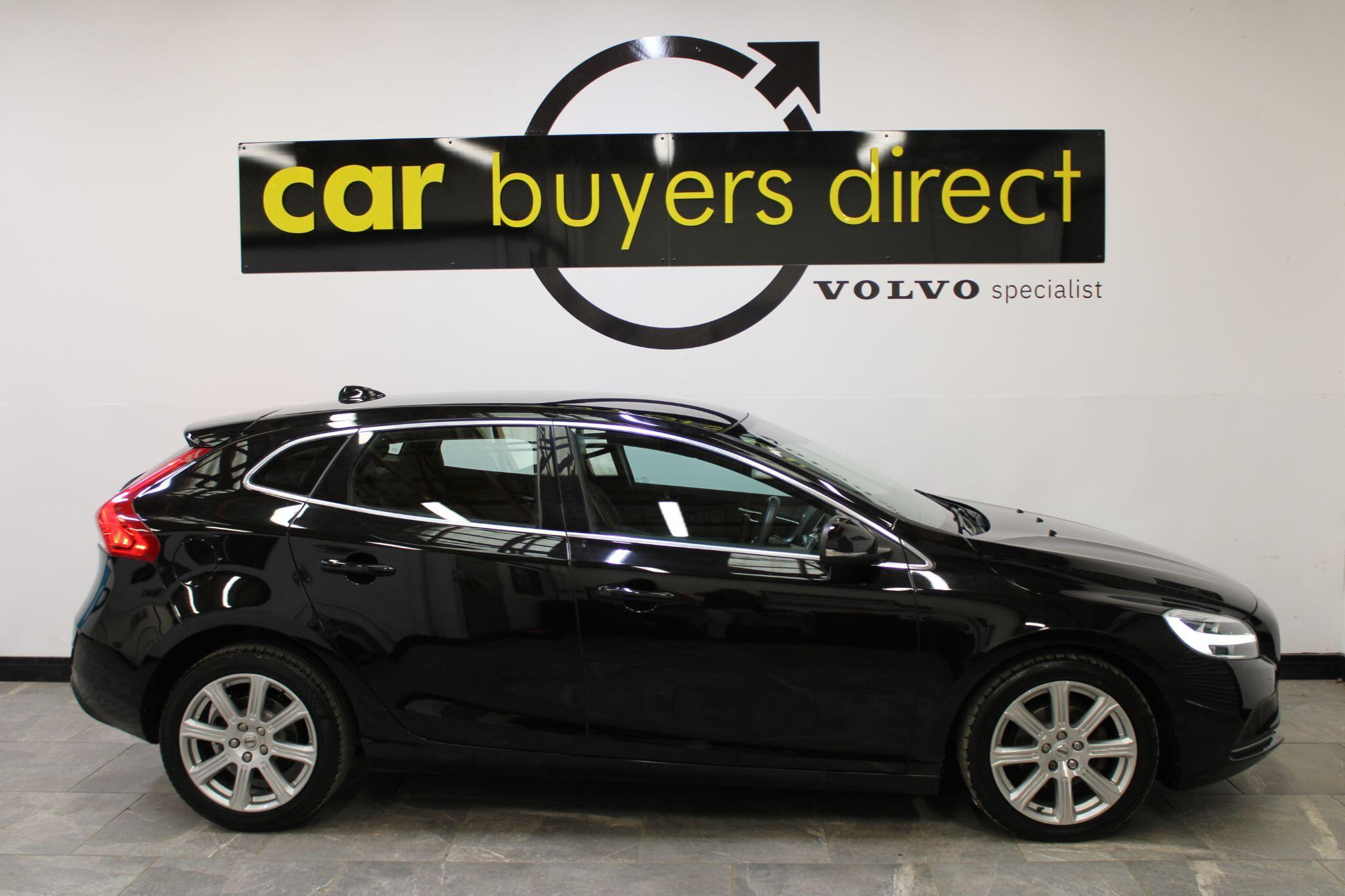 Volvo V40 - Image 8