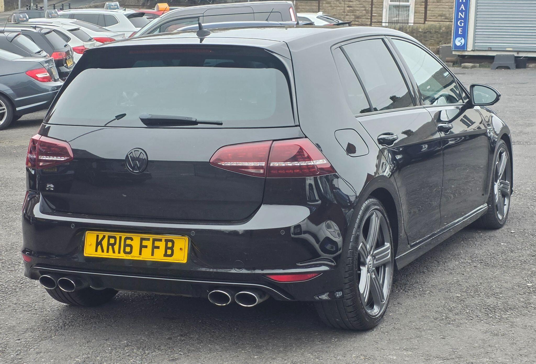 Volkswagen Golf - Image 7