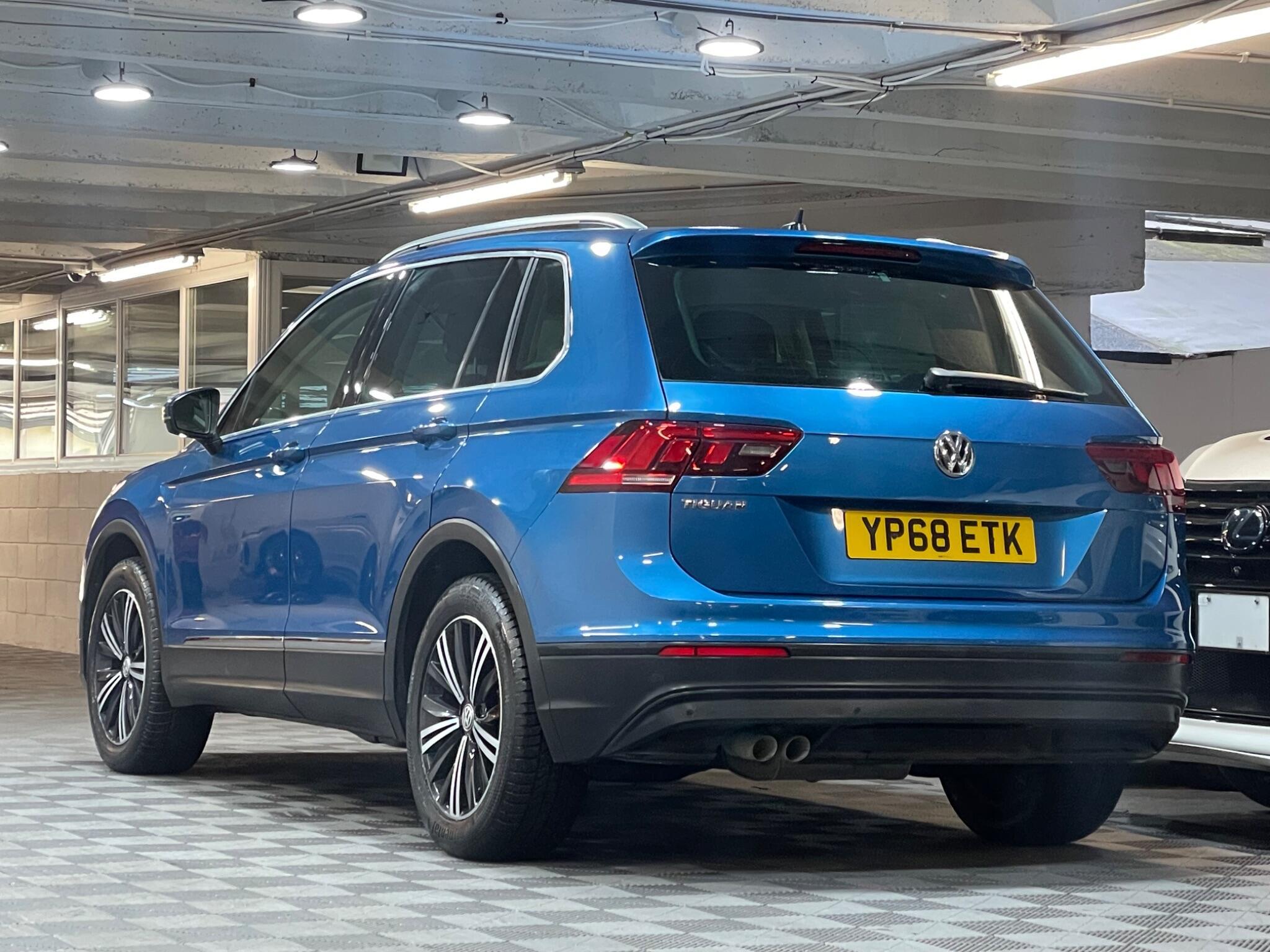 Volkswagen Tiguan - Image 3