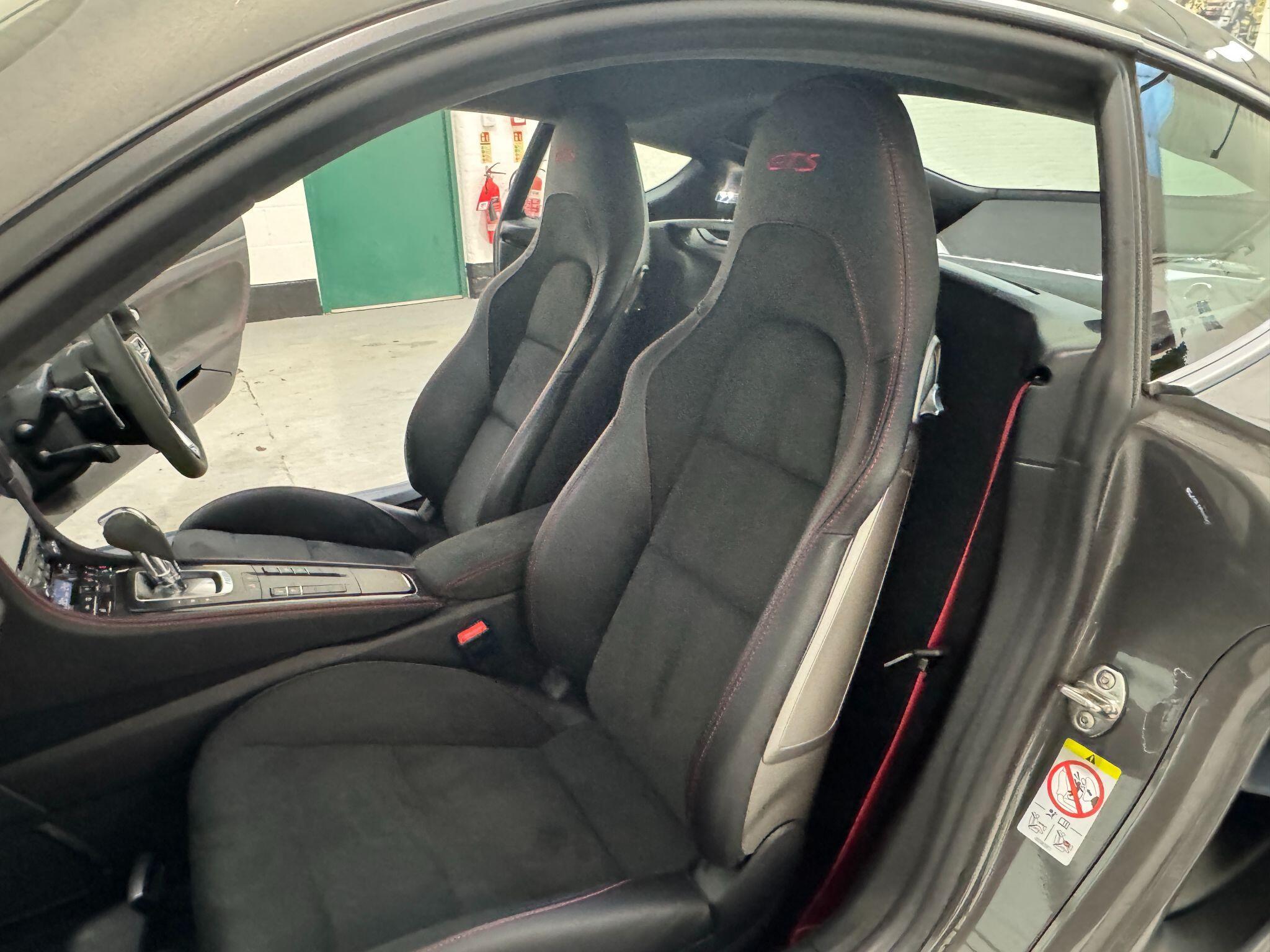 Porsche 718 Cayman - Image 72