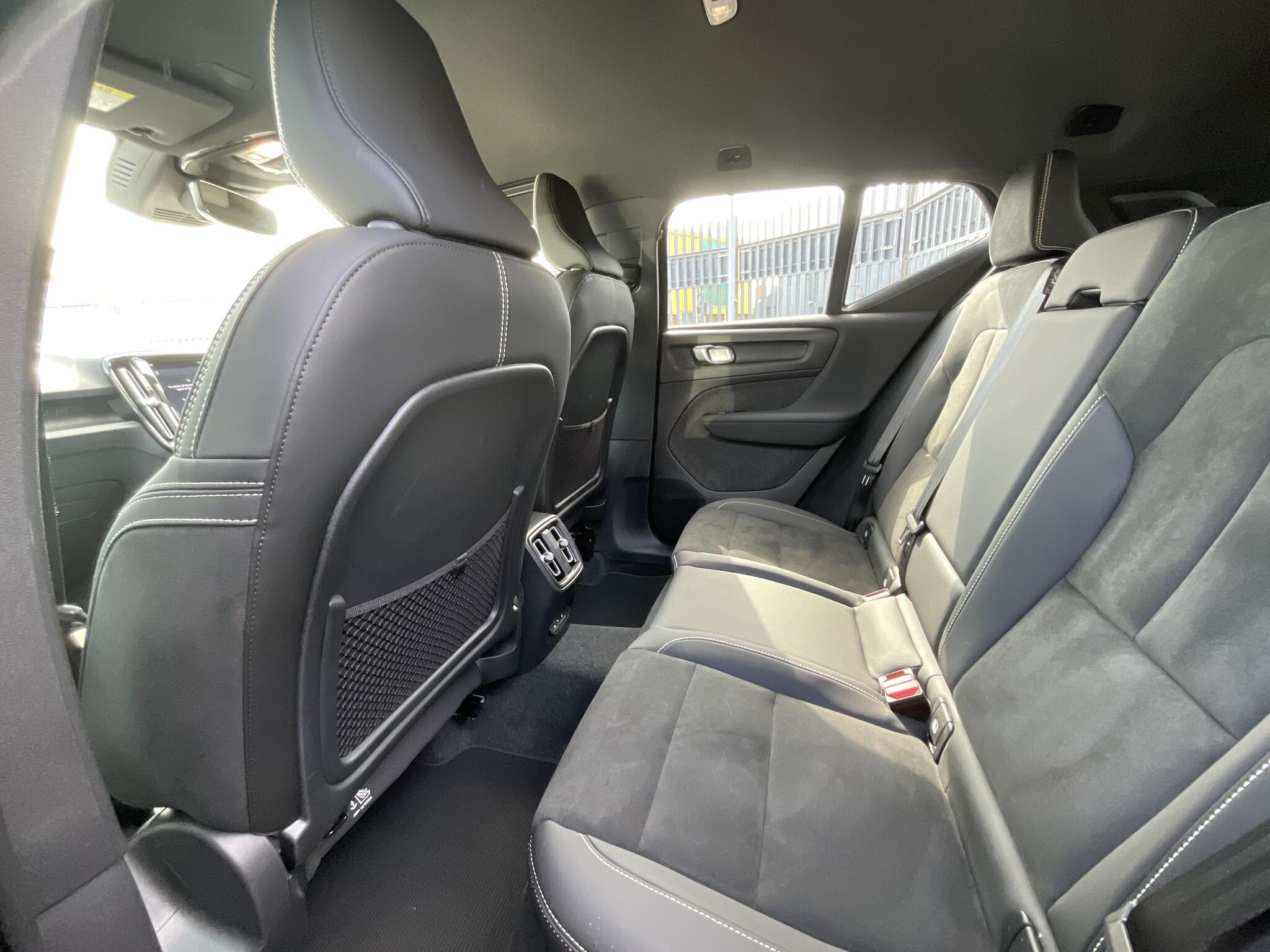 Volvo XC40 - Image 13