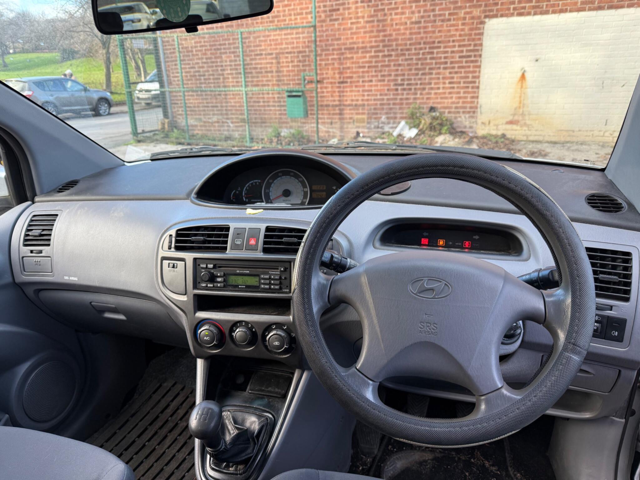 Hyundai Matrix - Image 10