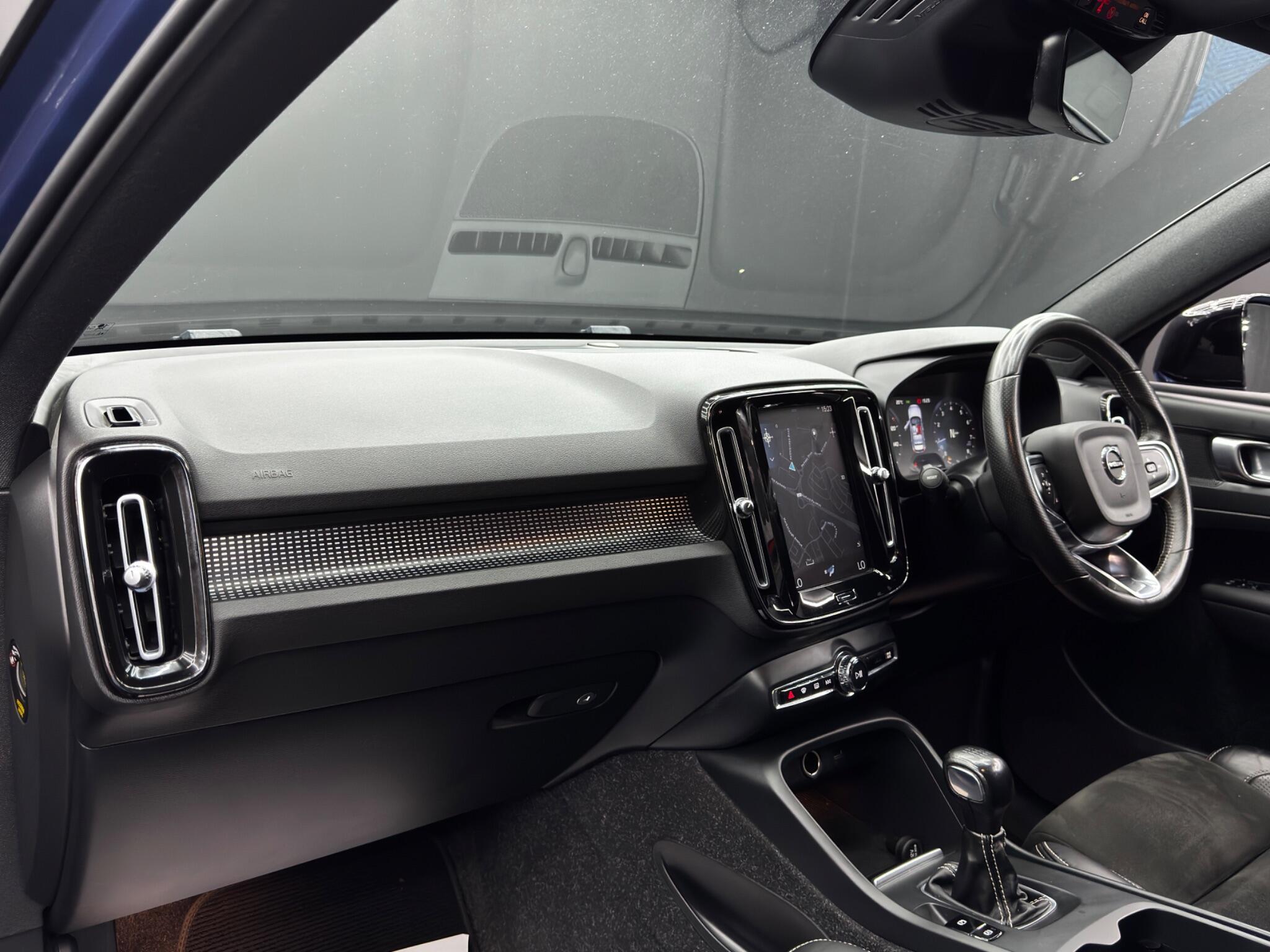 Volvo XC40 - Image 11