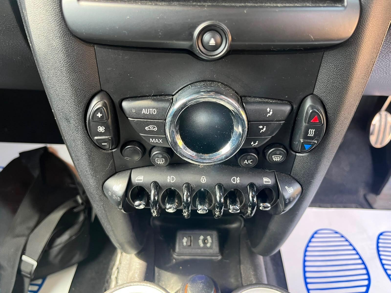 MINI Roadster - Image 16