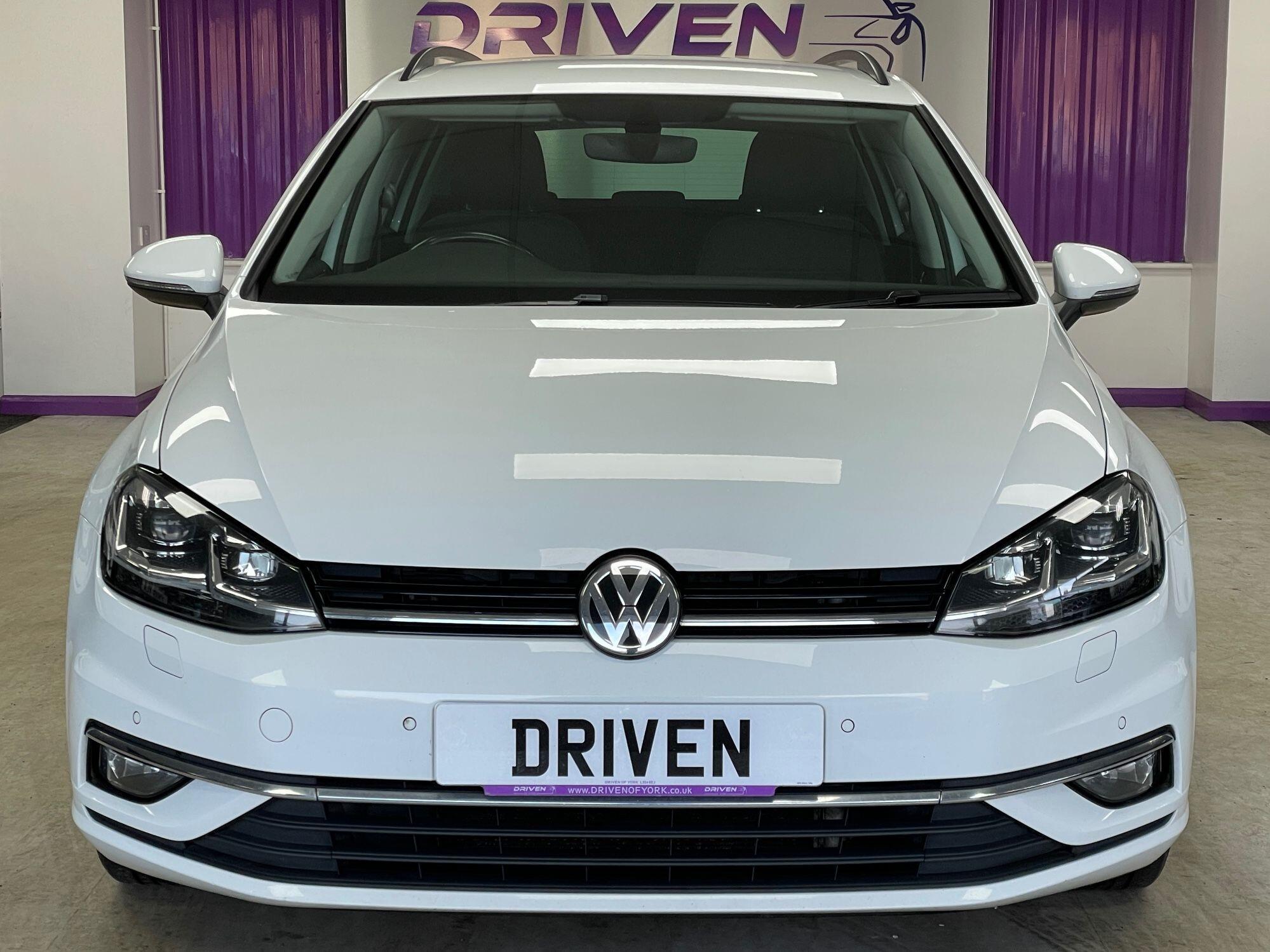 Volkswagen Golf - Image 7