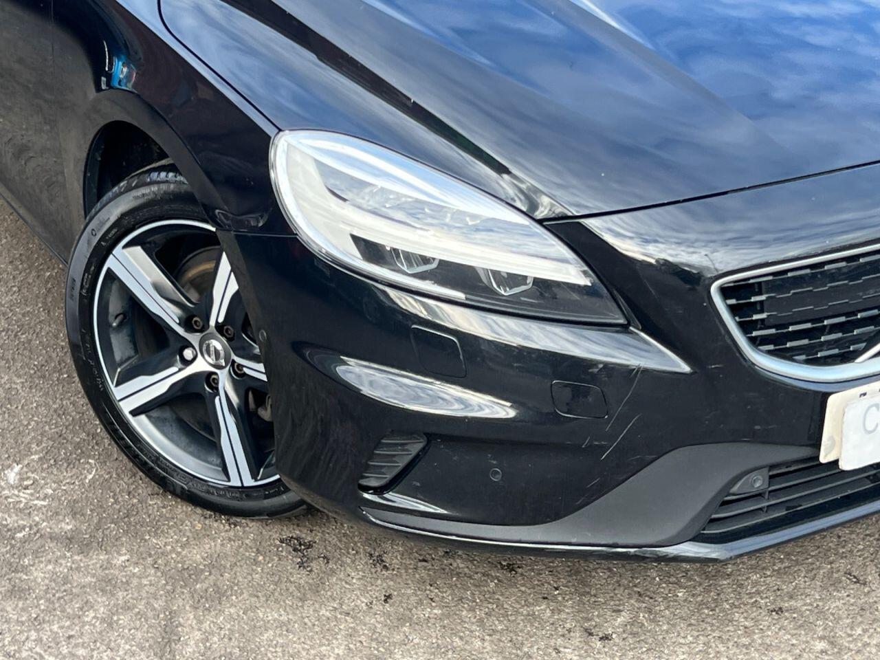 Volvo V40 - Image 8