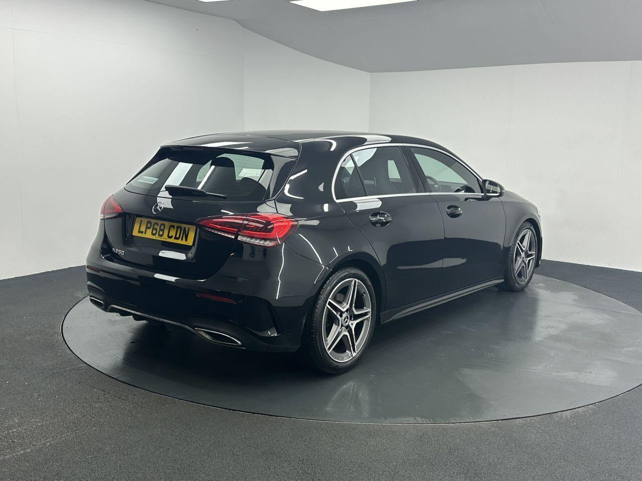 Mercedes-benz A-CLASS - Image 11