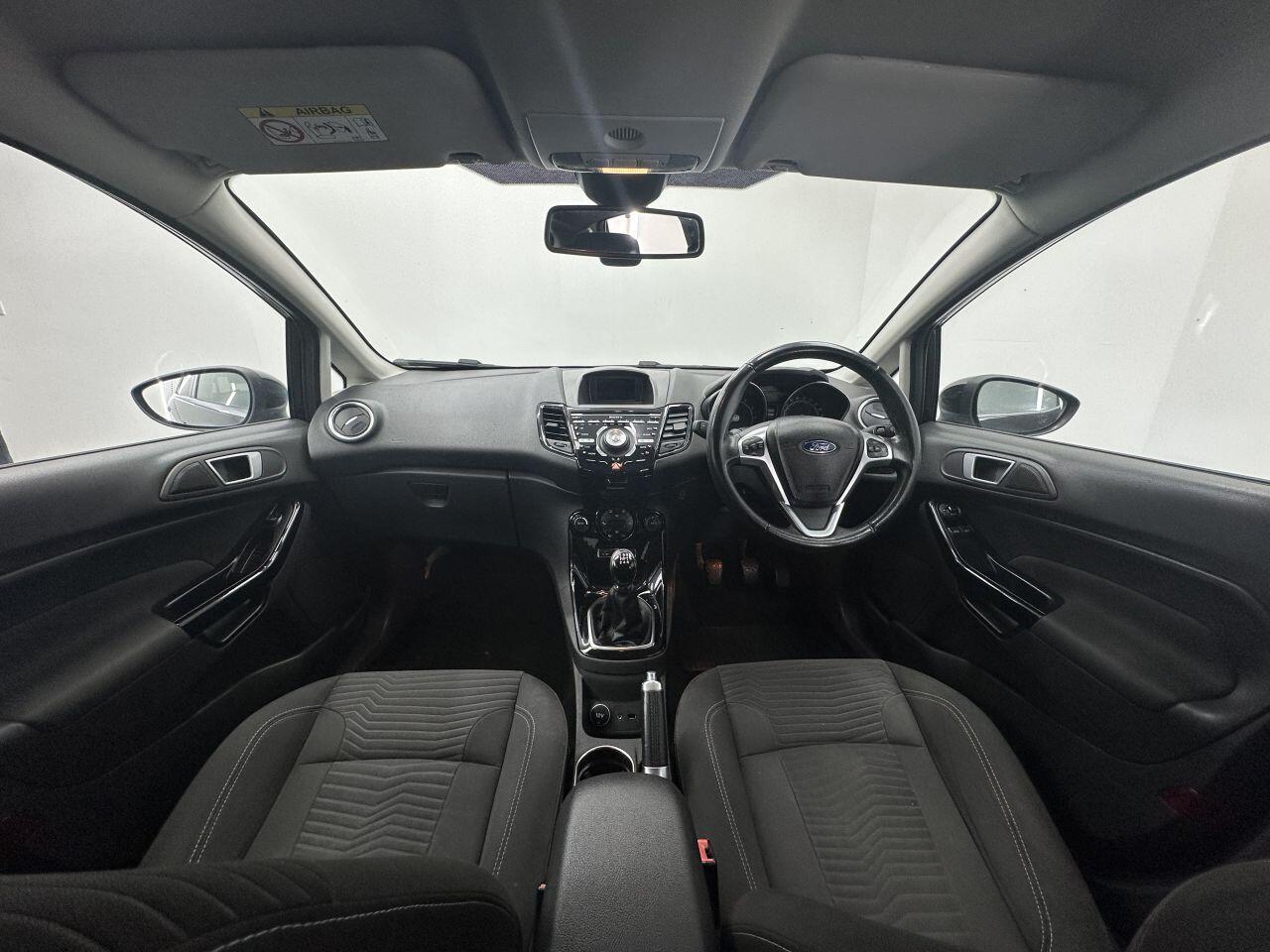 Ford Fiesta - Image 16