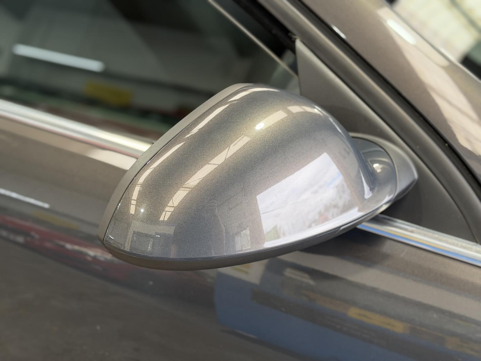 Vauxhall Insignia - Image 15
